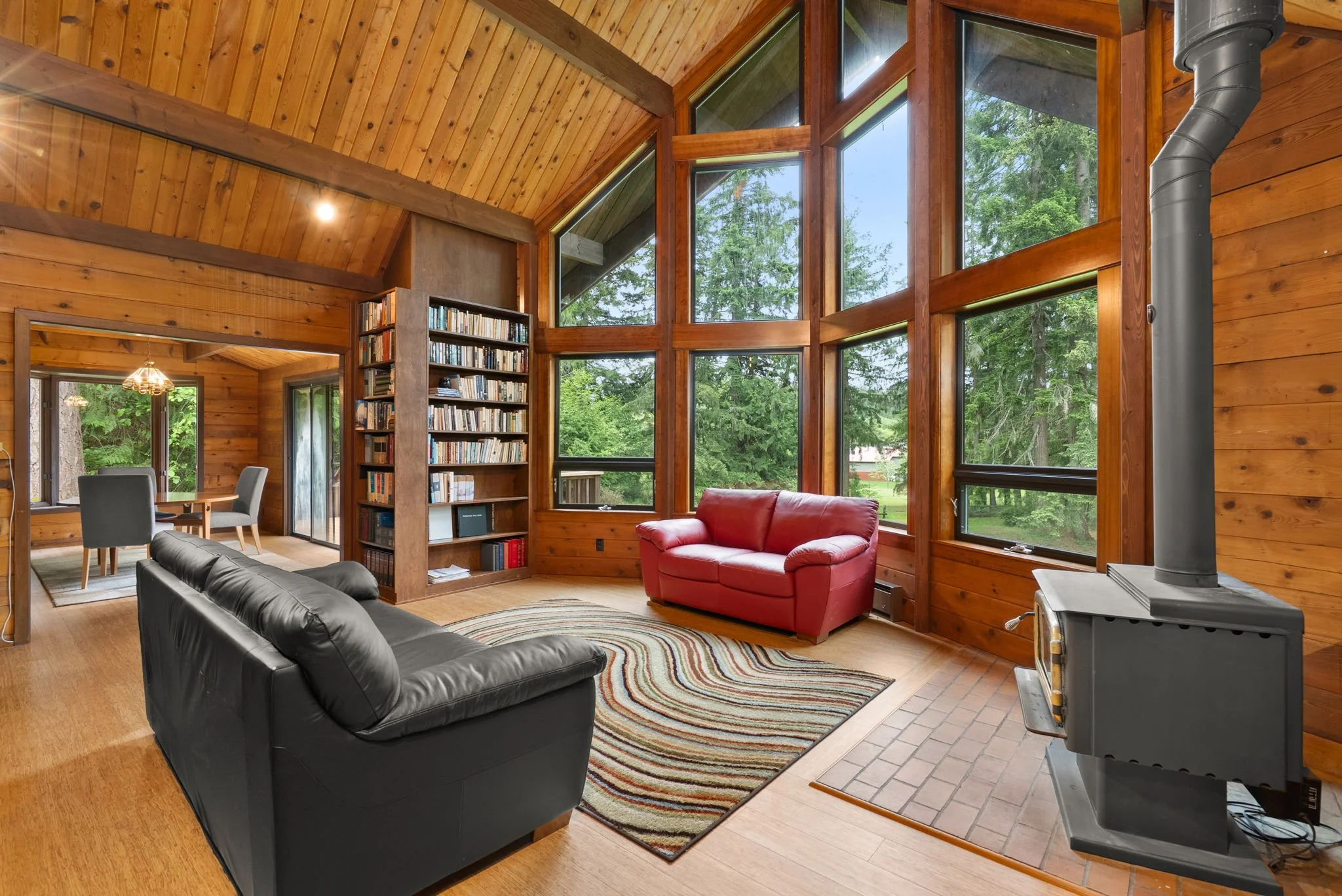 12-web-or-mls-4641 Oyster Bay Rd NW, Olympia, WA_Luminate Media_12.jpg