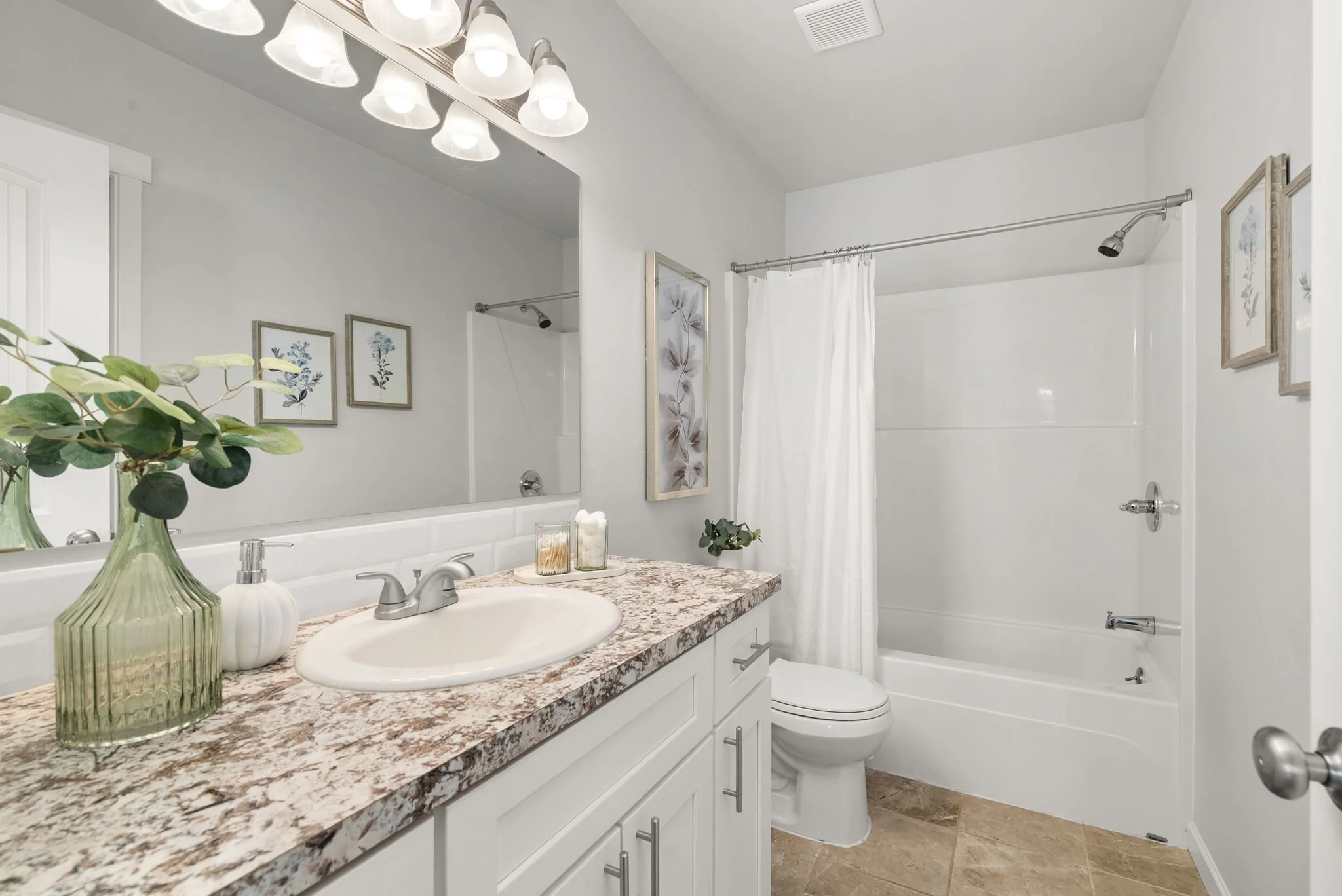 20-web-or-mls-418 S 3rd St, McCleary, WA_Luminate Media_020.jpg