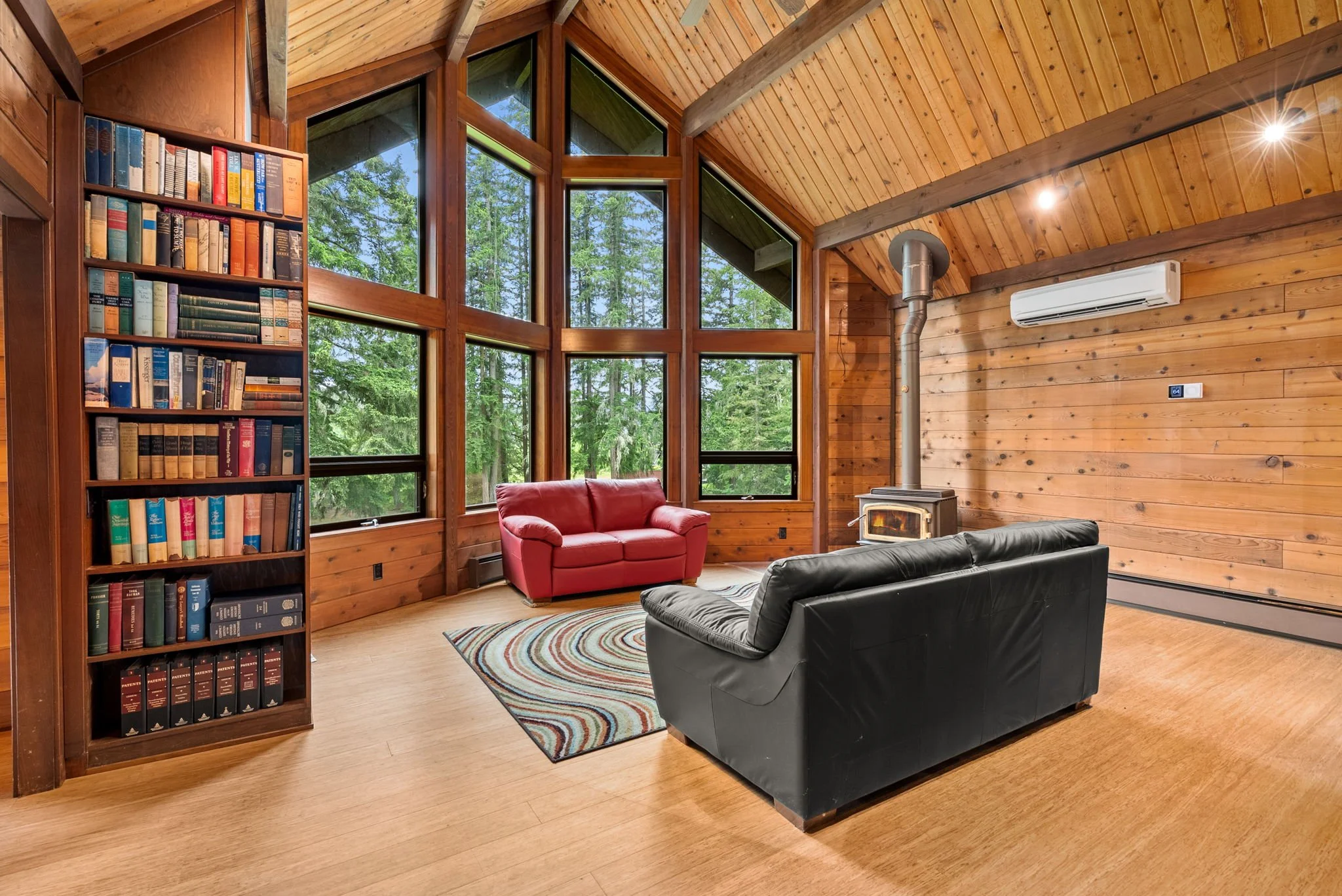 10-web-or-mls-4641 Oyster Bay Rd NW, Olympia, WA_Luminate Media_10.jpg