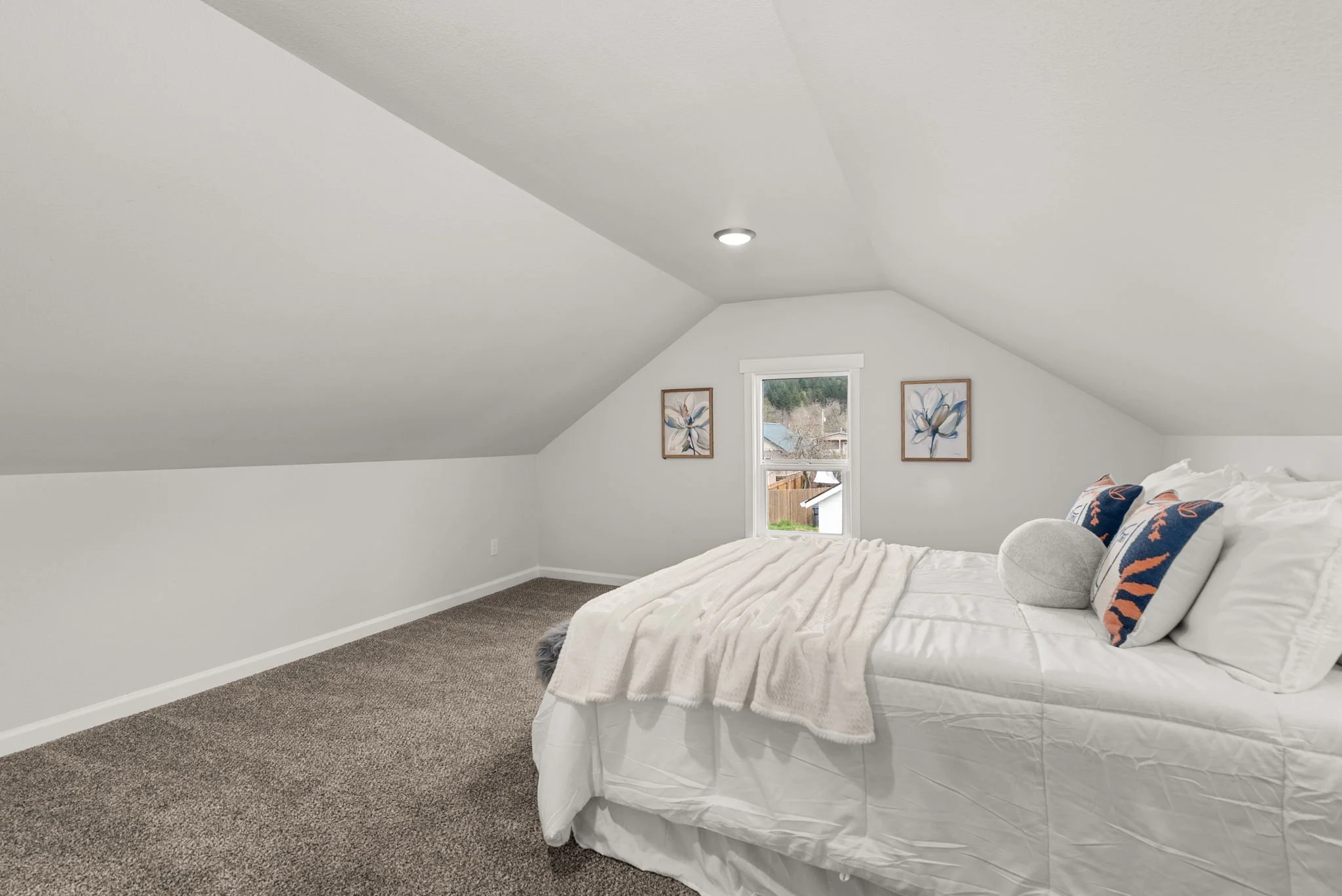 27-web-or-mls-418 S 3rd St, McCleary, WA_Luminate Media_027.jpg