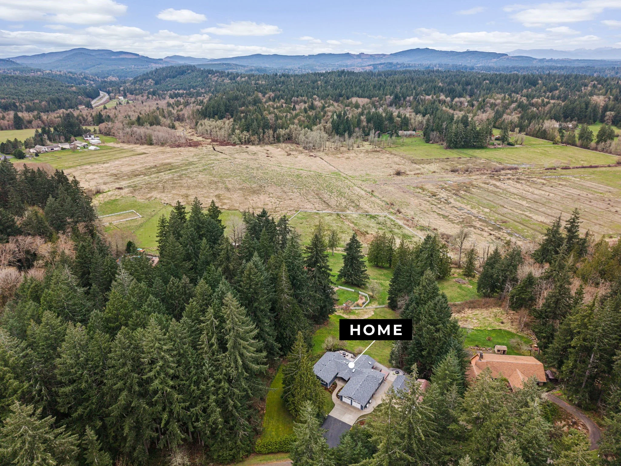 2-web-or-mls-4227 Forest Park St NW, Olympia, WA_Luminate Media_002.jpg