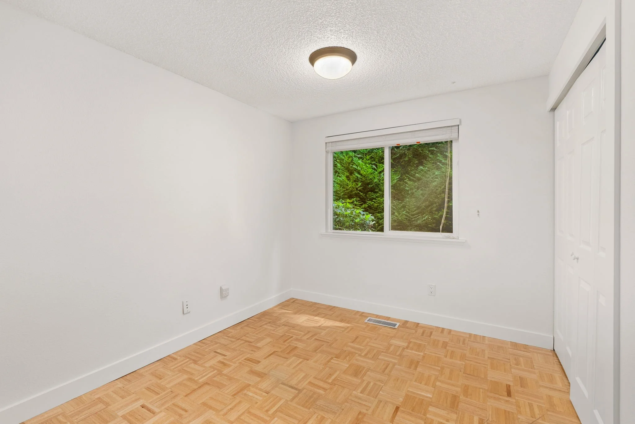 31-web-or-mls-4938 Hilton Rd NE, Olympia, WA_Luminate Media_31.jpg