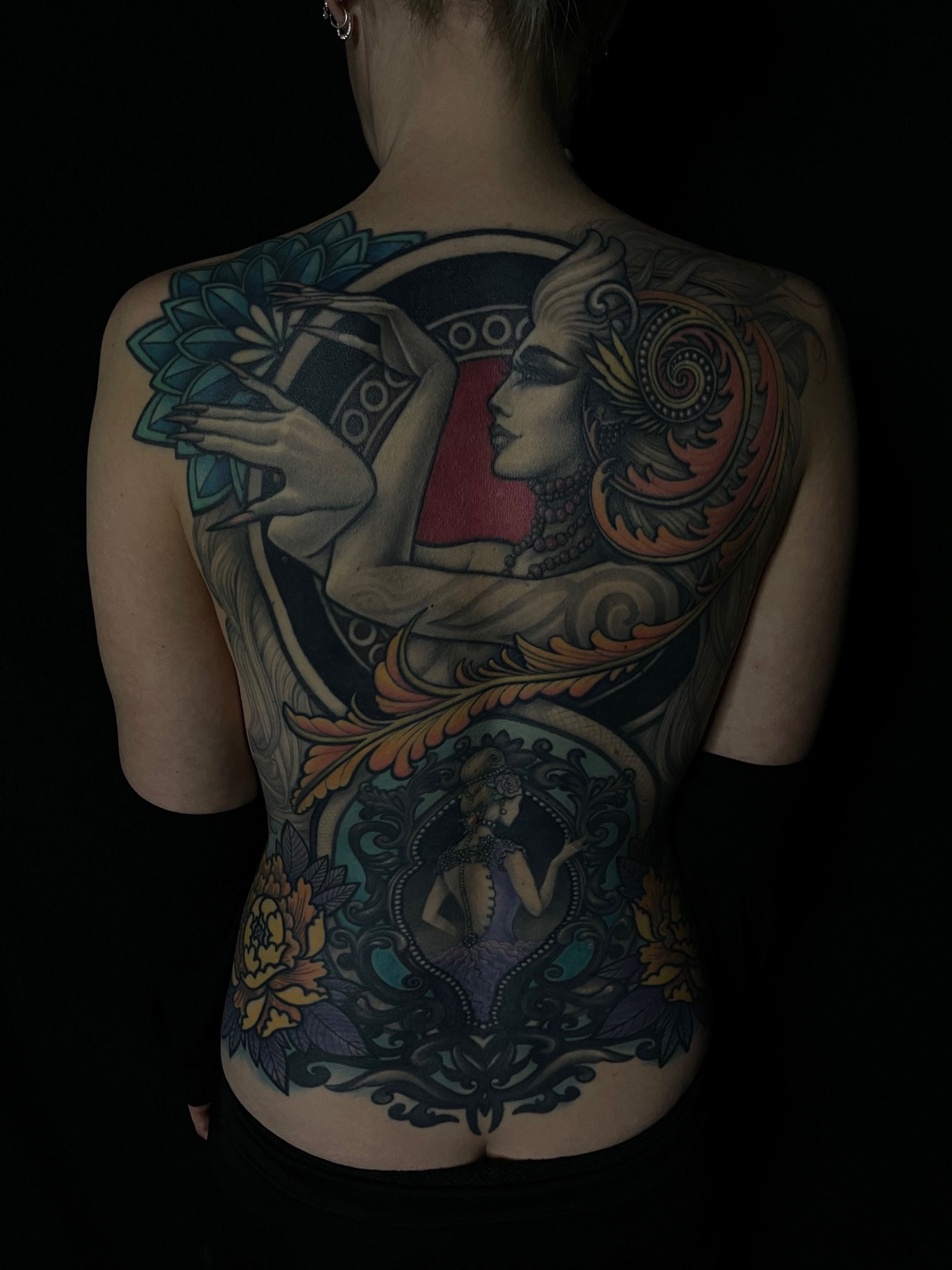Backpiece coverup art deco color tattoo