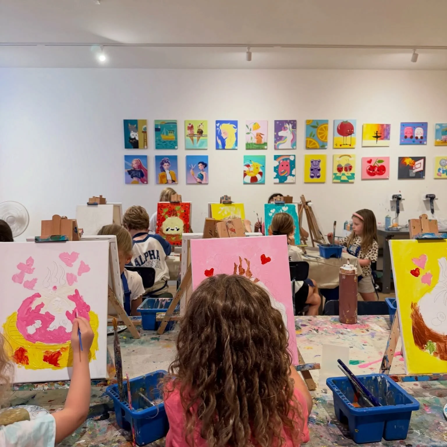 Weekend recap ✨🎨 Birthday parties, happy artists, creative workshops and so much fun! 

Magical memories were made at ColorPop all weekend long 🪄

Visit the link in bio to join us this week and don&rsquo;t forget to stay tuned for announcements com