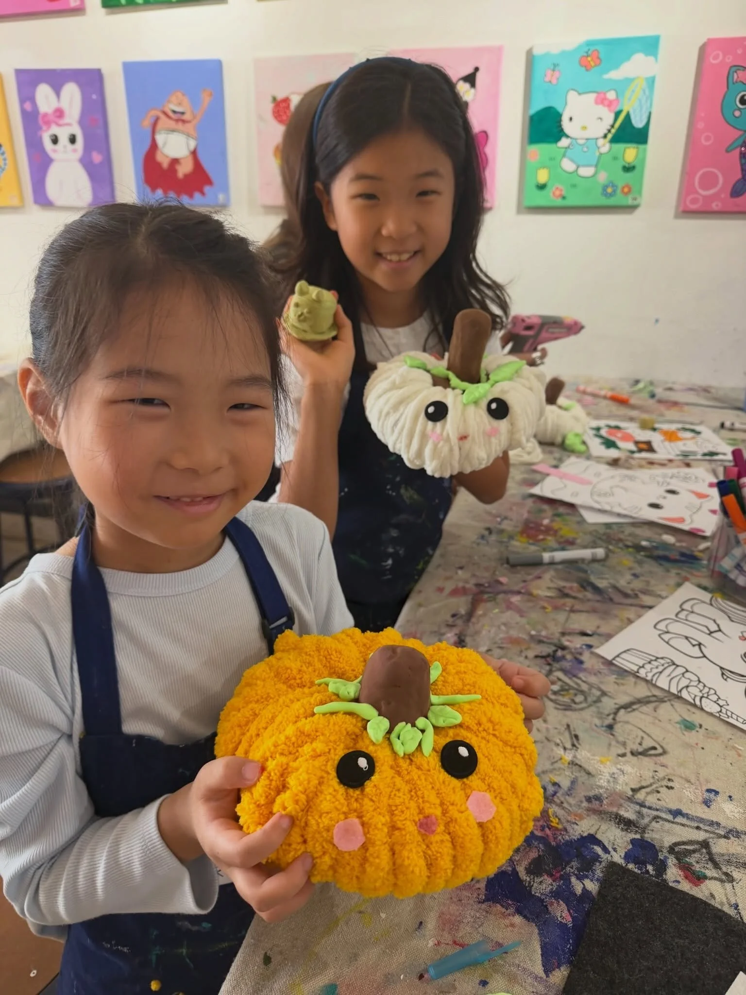 Tis the season to create with our little artists 🍂🎨

At ColorPop, fall means personalized pumpkins, edible potions, and lots of festive moments. Our upcoming workshops are all about getting into the holiday spirit with your kiddos.

Don&rsquo;t for
