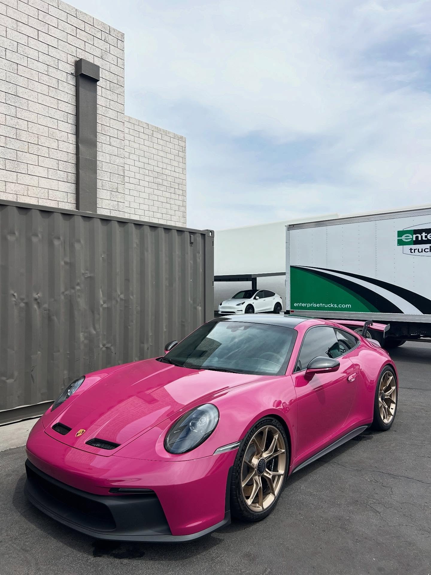 Ruby Star Porsche GT3 dialed in by the best! Whether you are a dealership, or just looking to sell your vehicle we are always looking to help you get the most out of your car! Dm or call us now to get your FREE quote!