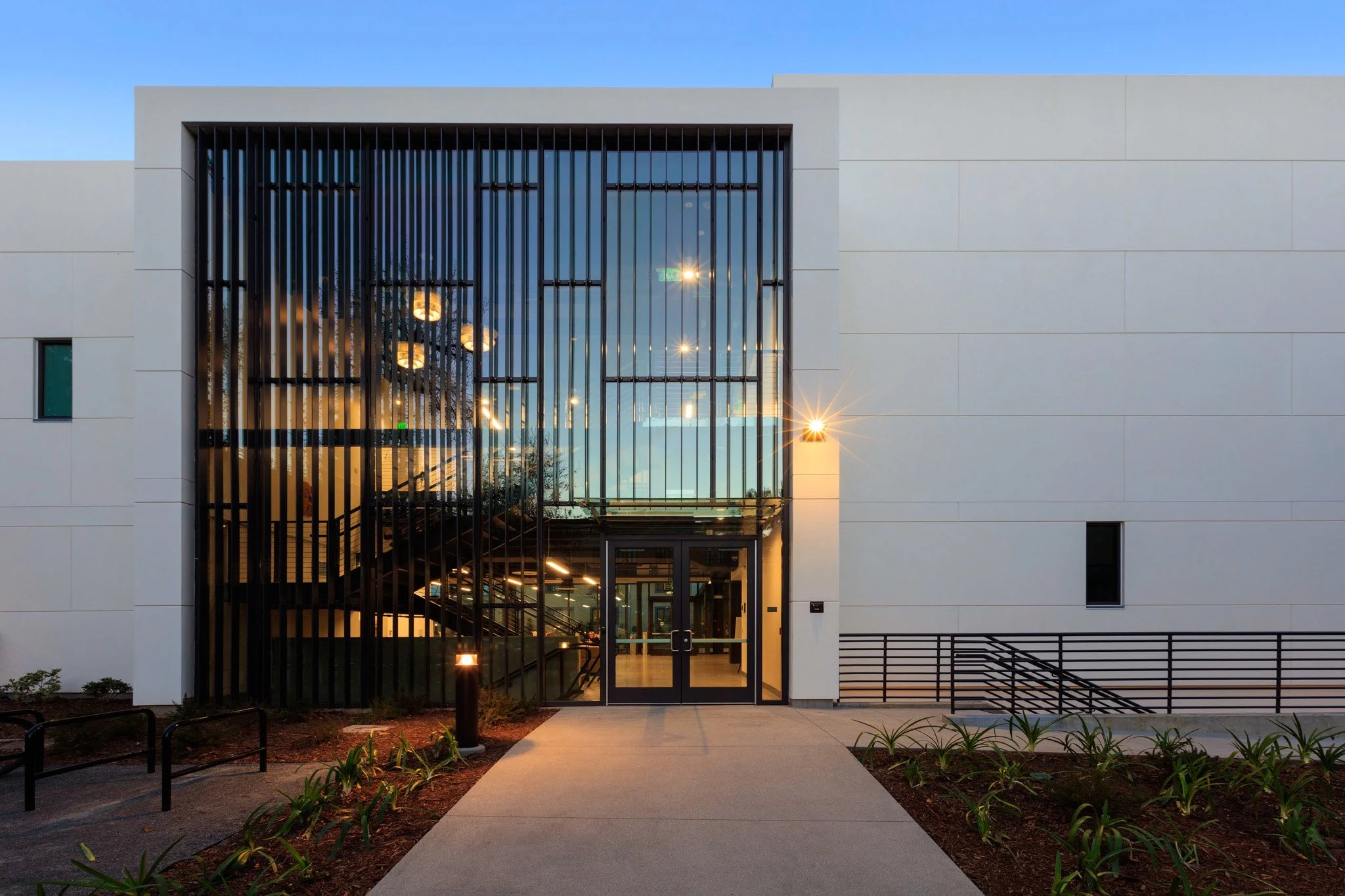 Caltech Hameetman_Exterior_Stairs Side Entrance.jpg