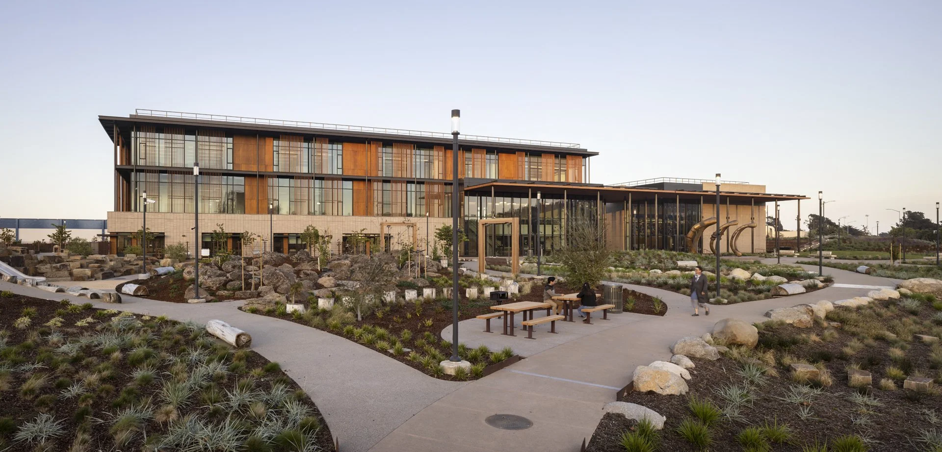 SECC_Exteriors_Details#106_Henrik Kam 2022.jpg