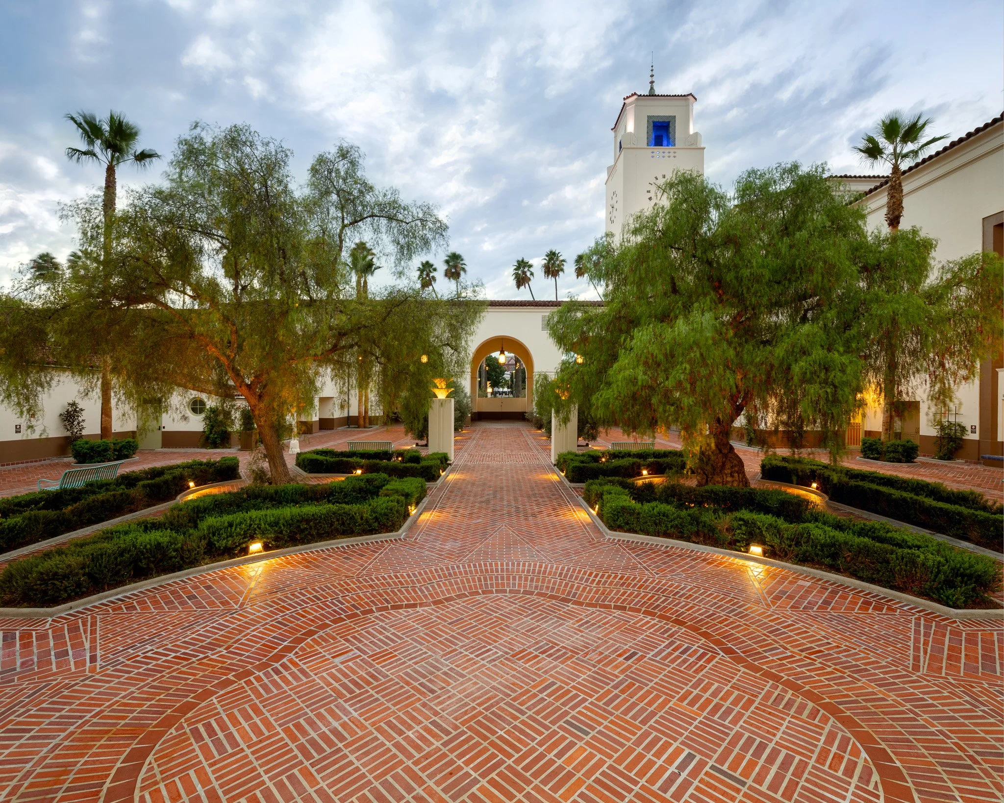 LAUS_South Patio_Exterior_Brick Courtyard 2.jpg