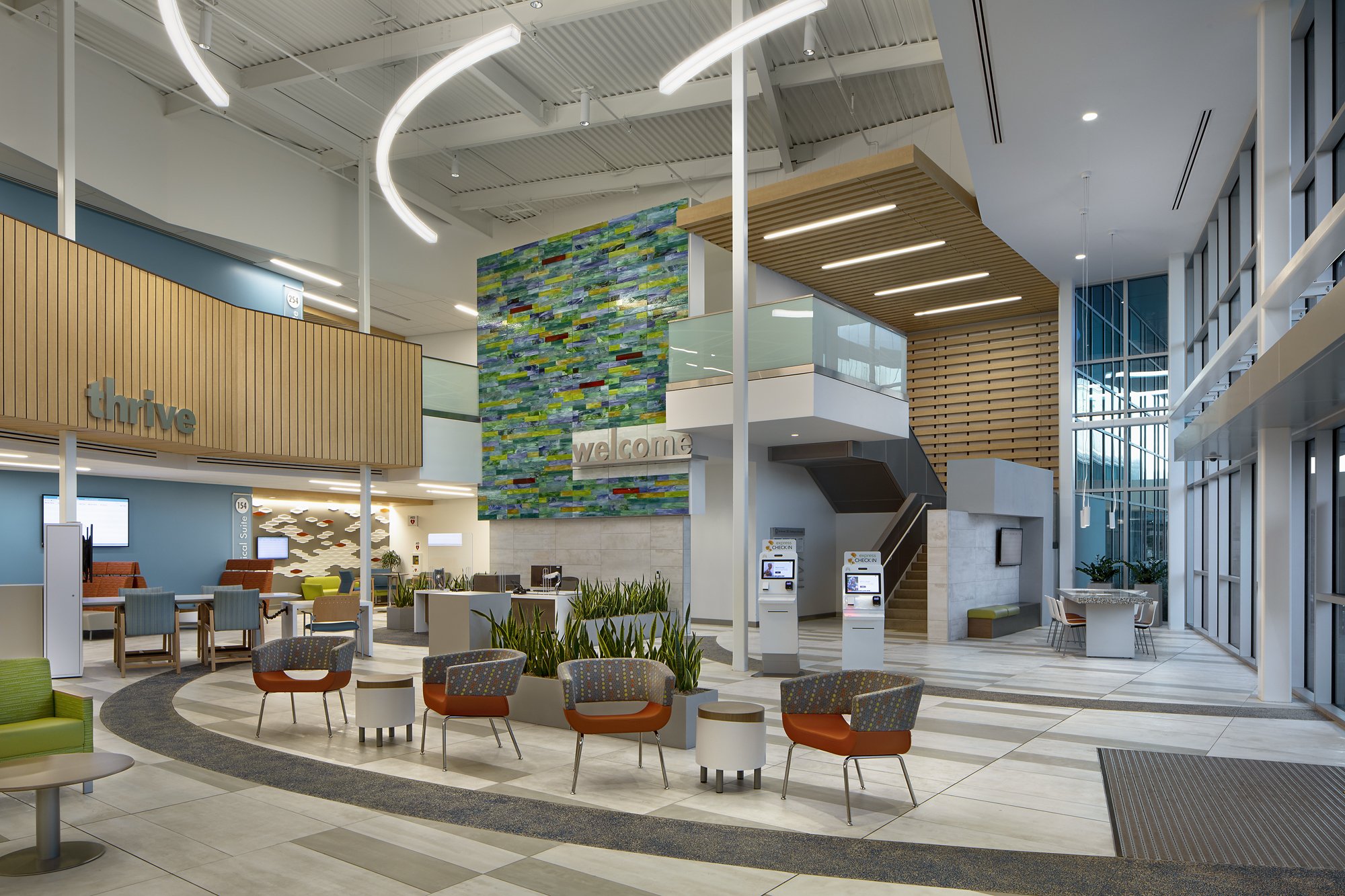 Kaiser Baldwin Park MOB_Interior_Lobby 2.jpg
