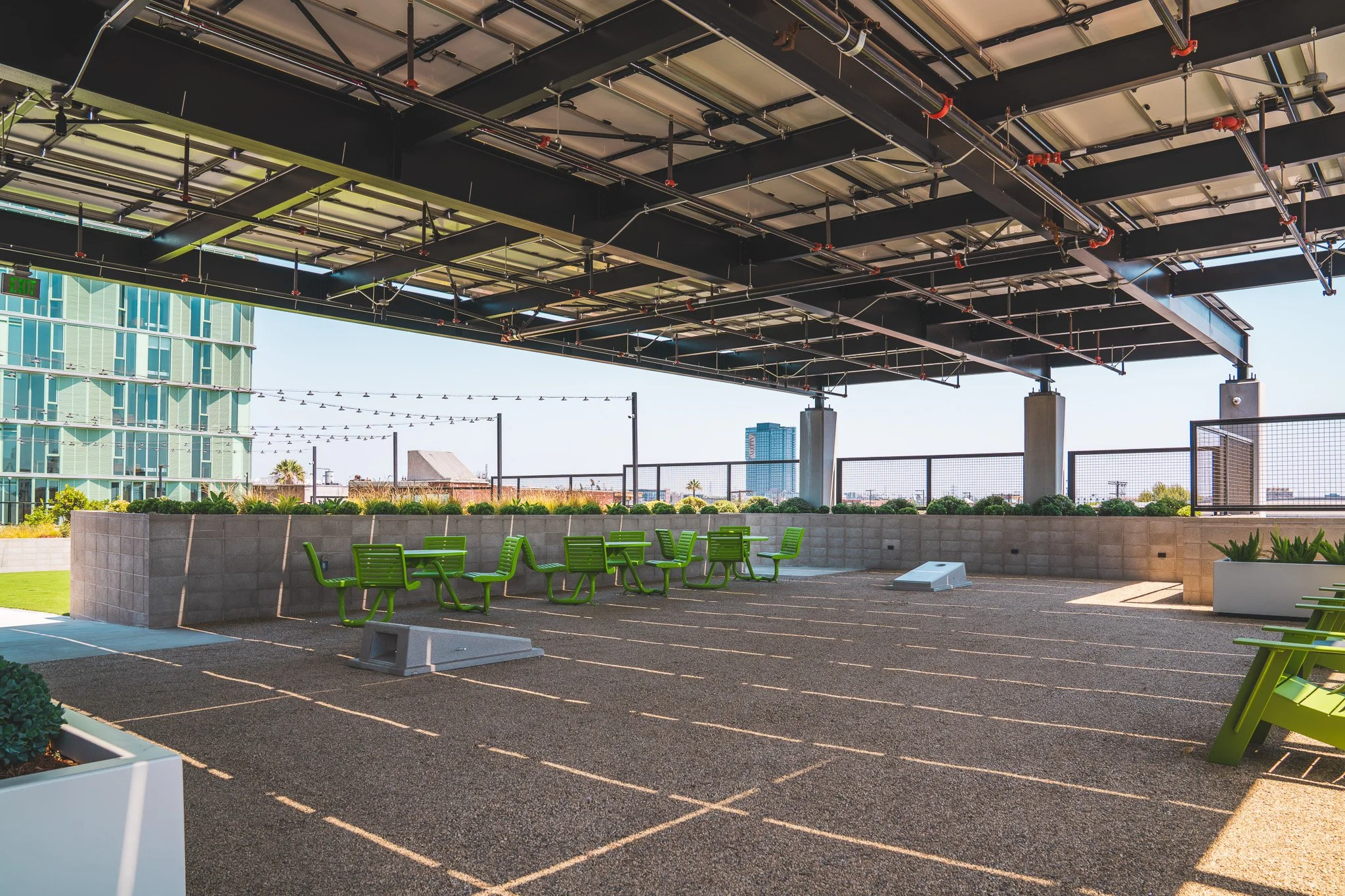 600 San Pedro_Exterior_Rooftop Seating 3.jpg