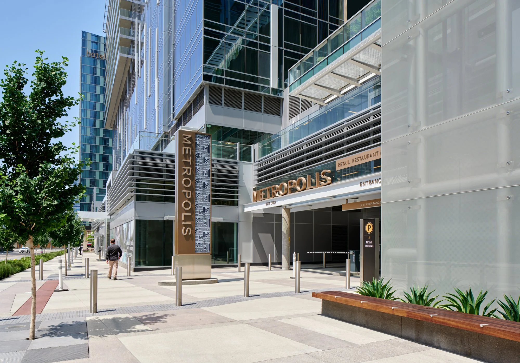 Metropolis_Exterior_Entrance 4.jpg