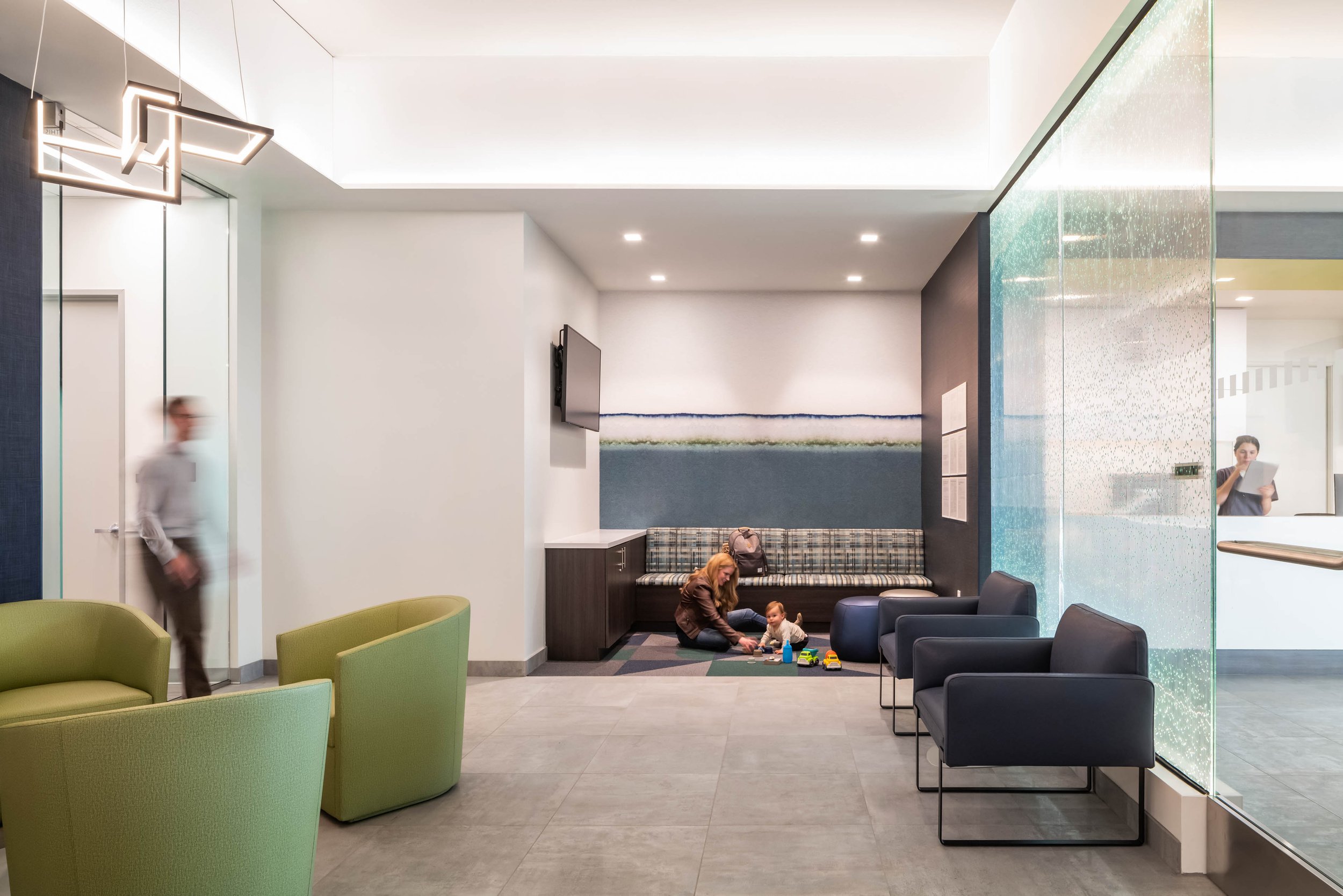 Cedars Hillhurst MOB_Interior_Waiting Room 1.jpg