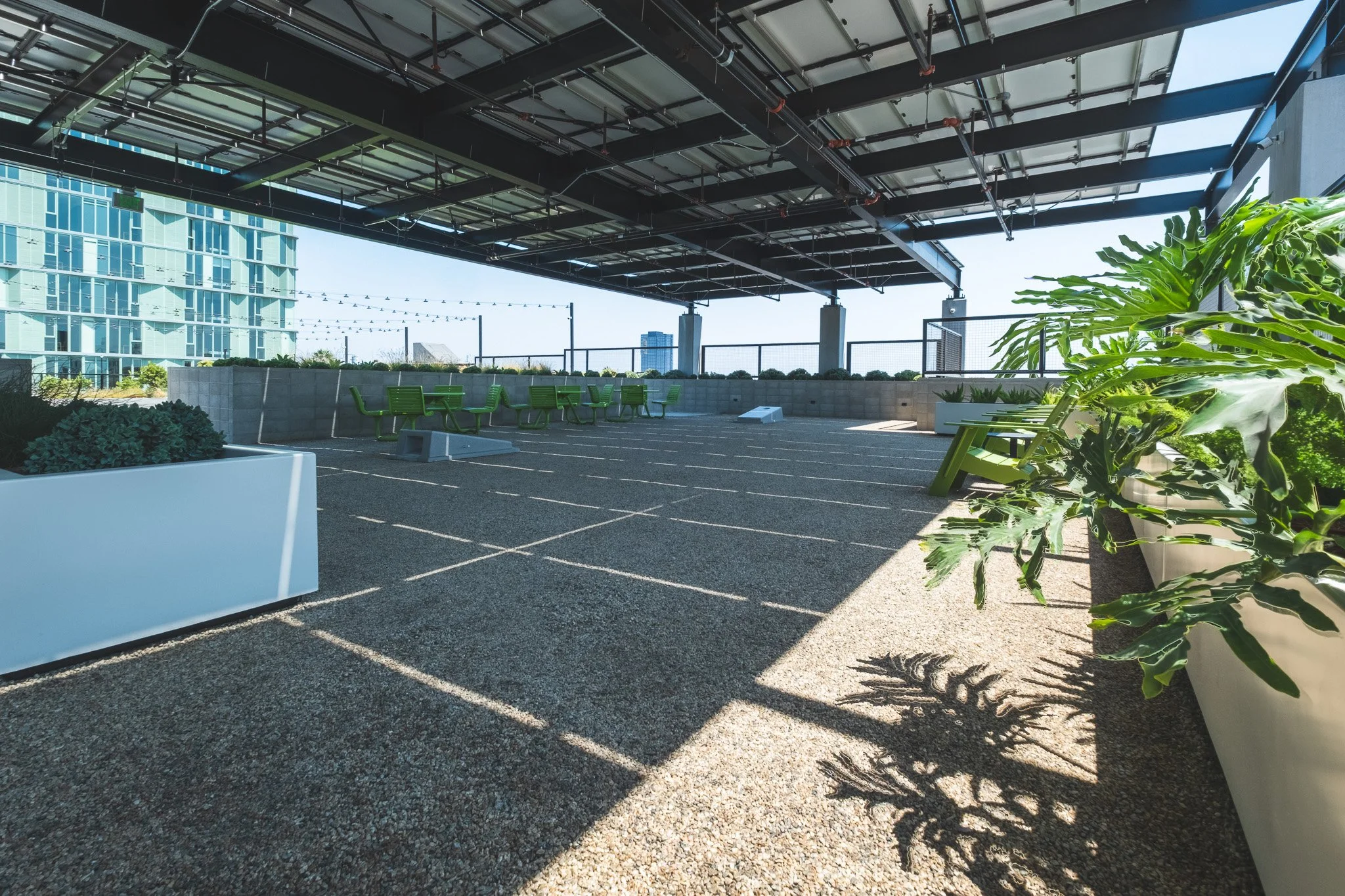 600 San Pedro_Exterior_Rooftop Seating 1.jpg