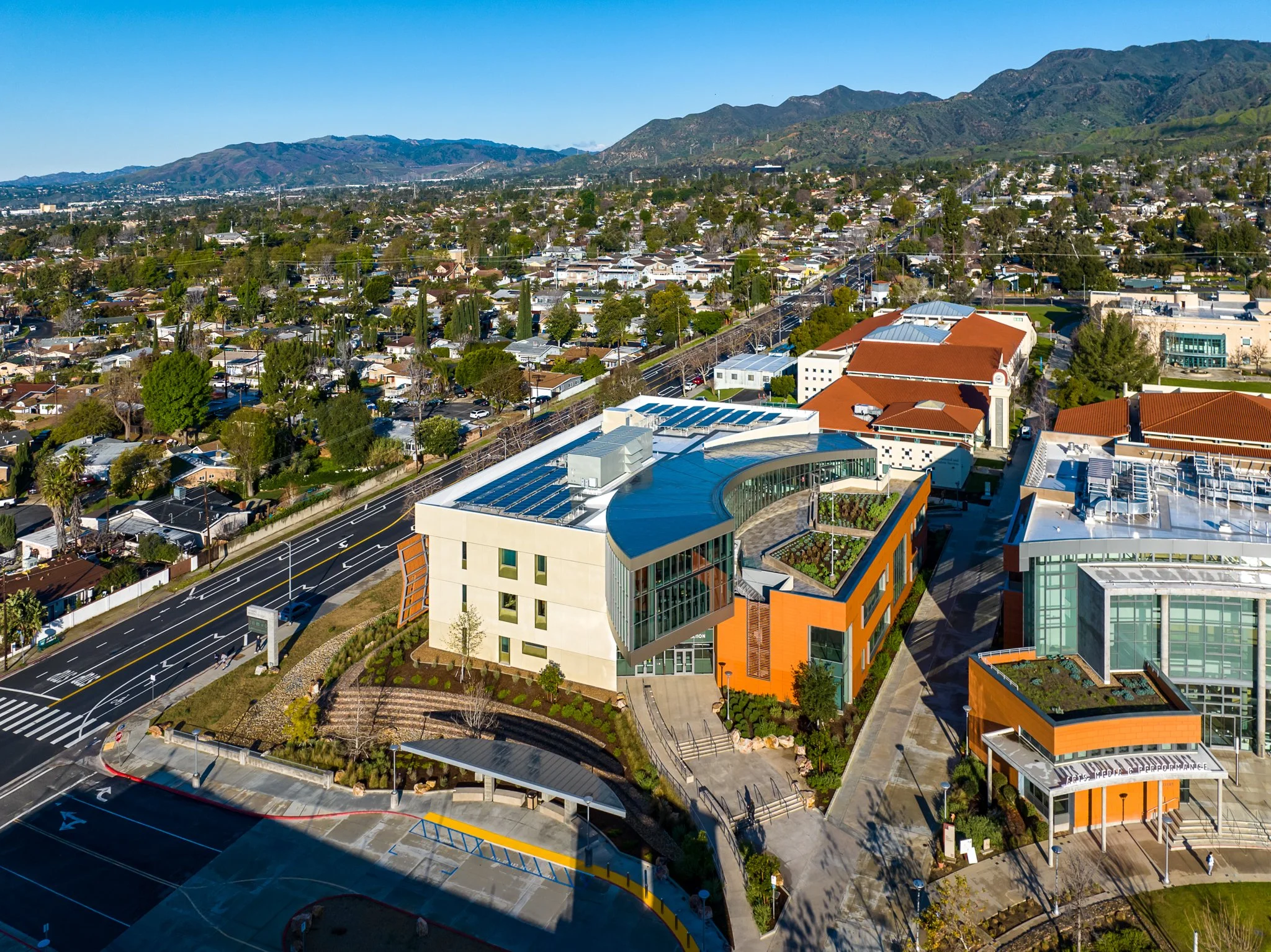 The LAMC Sylmar project reflects what’s possible when Pankow collaborates with the design team together with purpose.