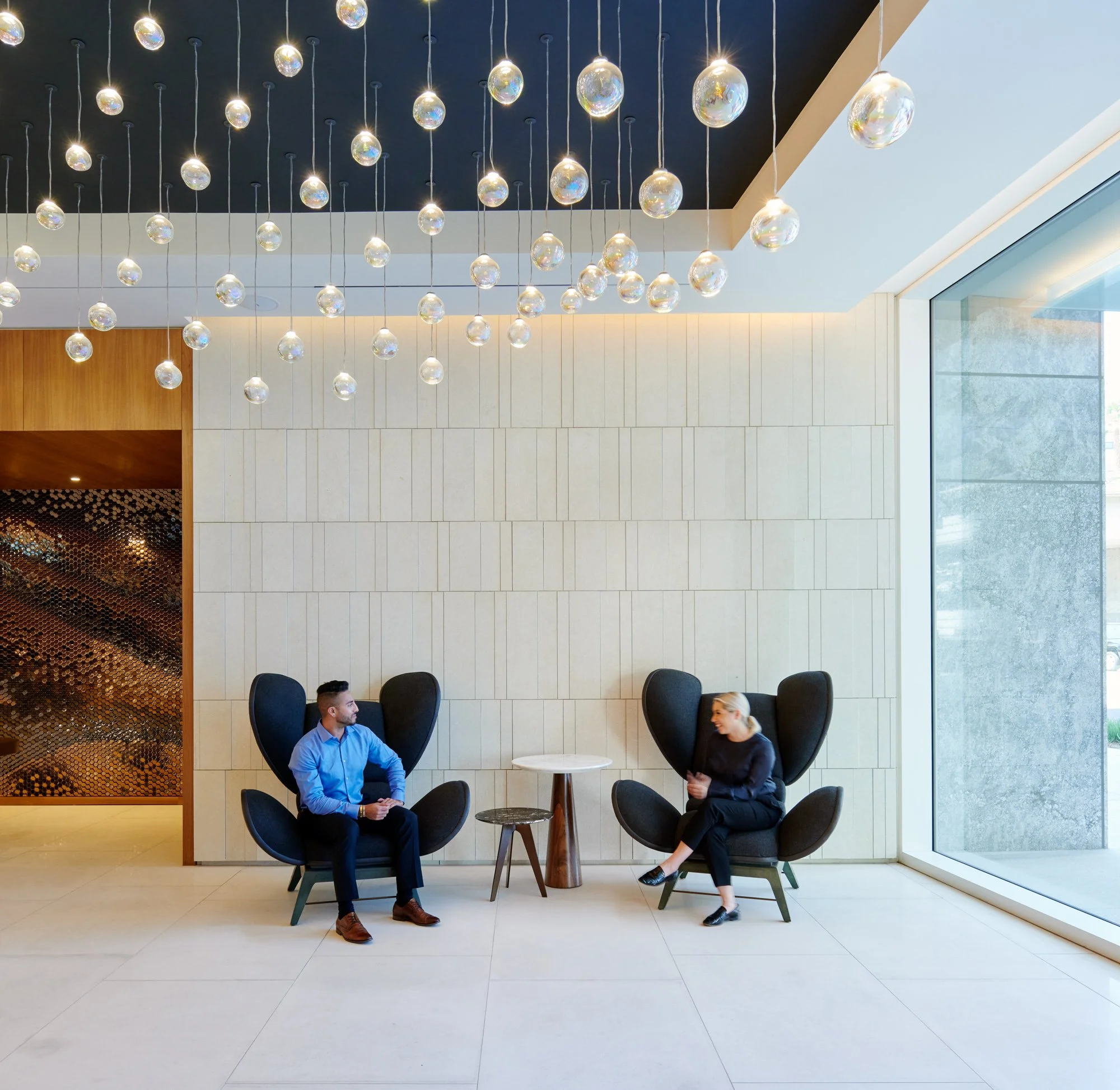 Metropolis_Interior_Lobby Seating 1.jpg