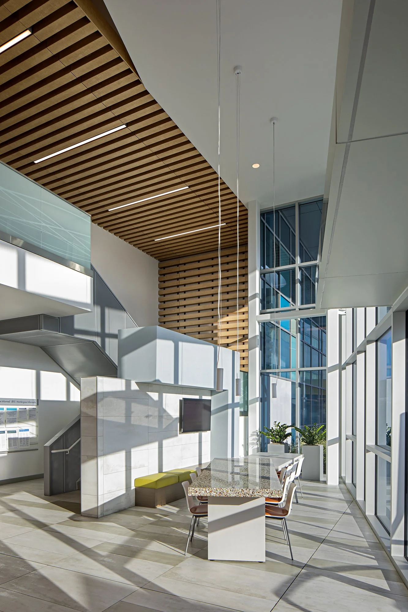 Kaiser Baldwin Park MOB_Interior_Lobby 1.jpg
