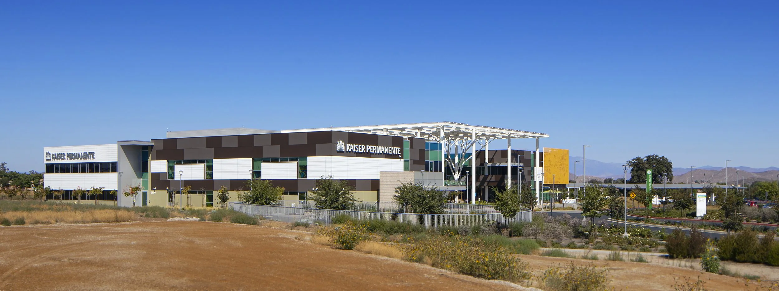 Kaiser Murrieta MOB_Exterior_Front 2.jpg