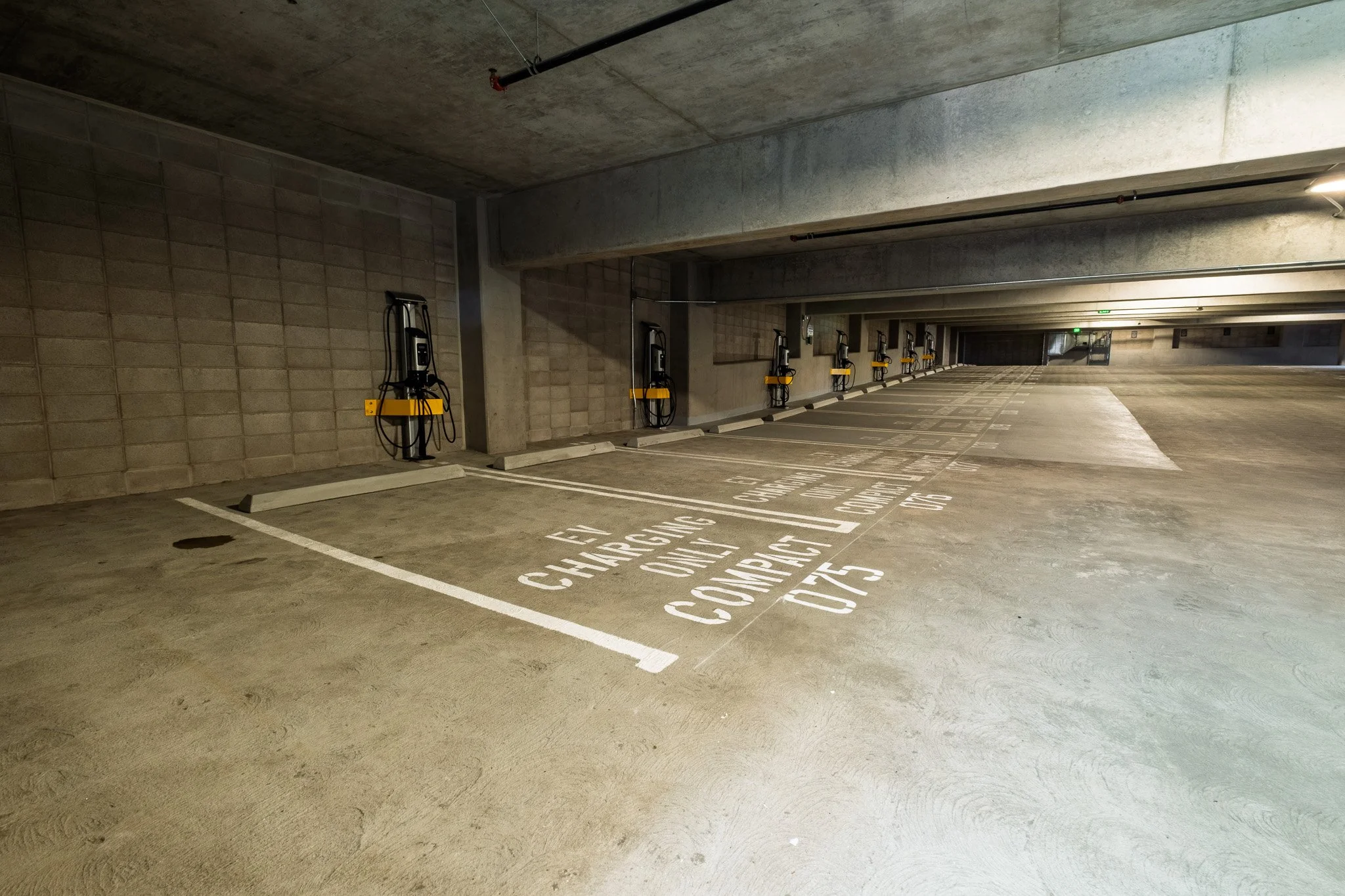 600 San Pedro_Exterior_Parking Garage 3.jpg