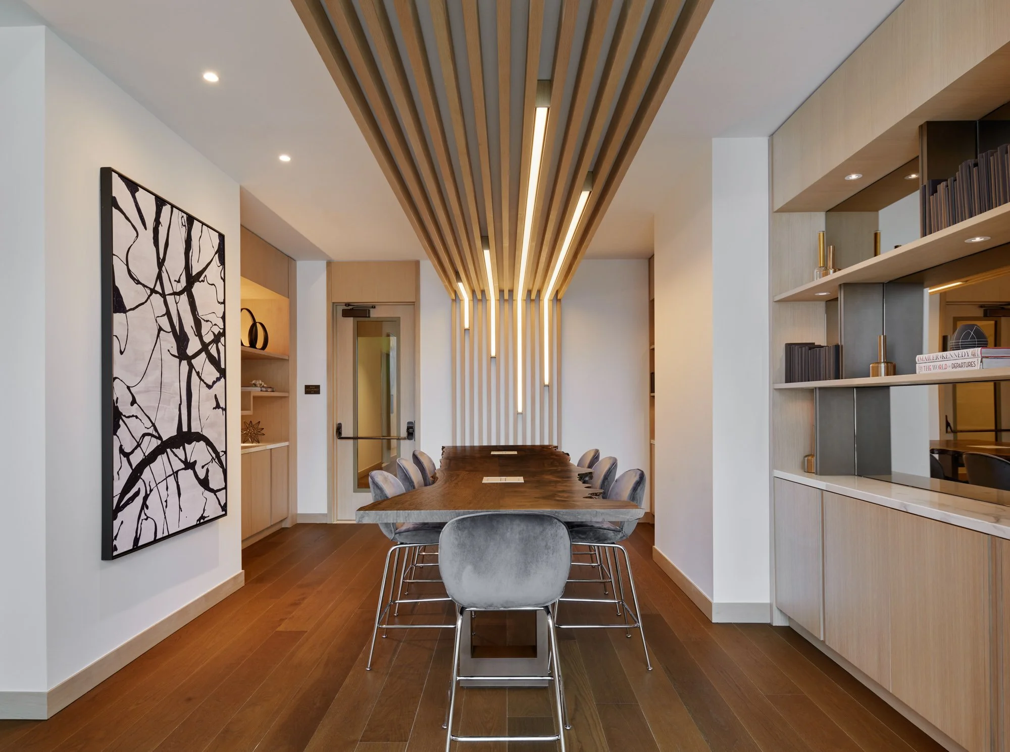 Metropolis_Interior_Event Room Dining Table 2.jpg