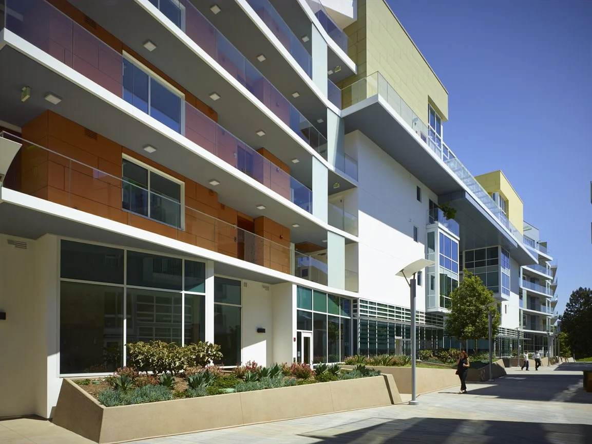 Village at Santa Monica_Exterior_Walkway 5.jpg