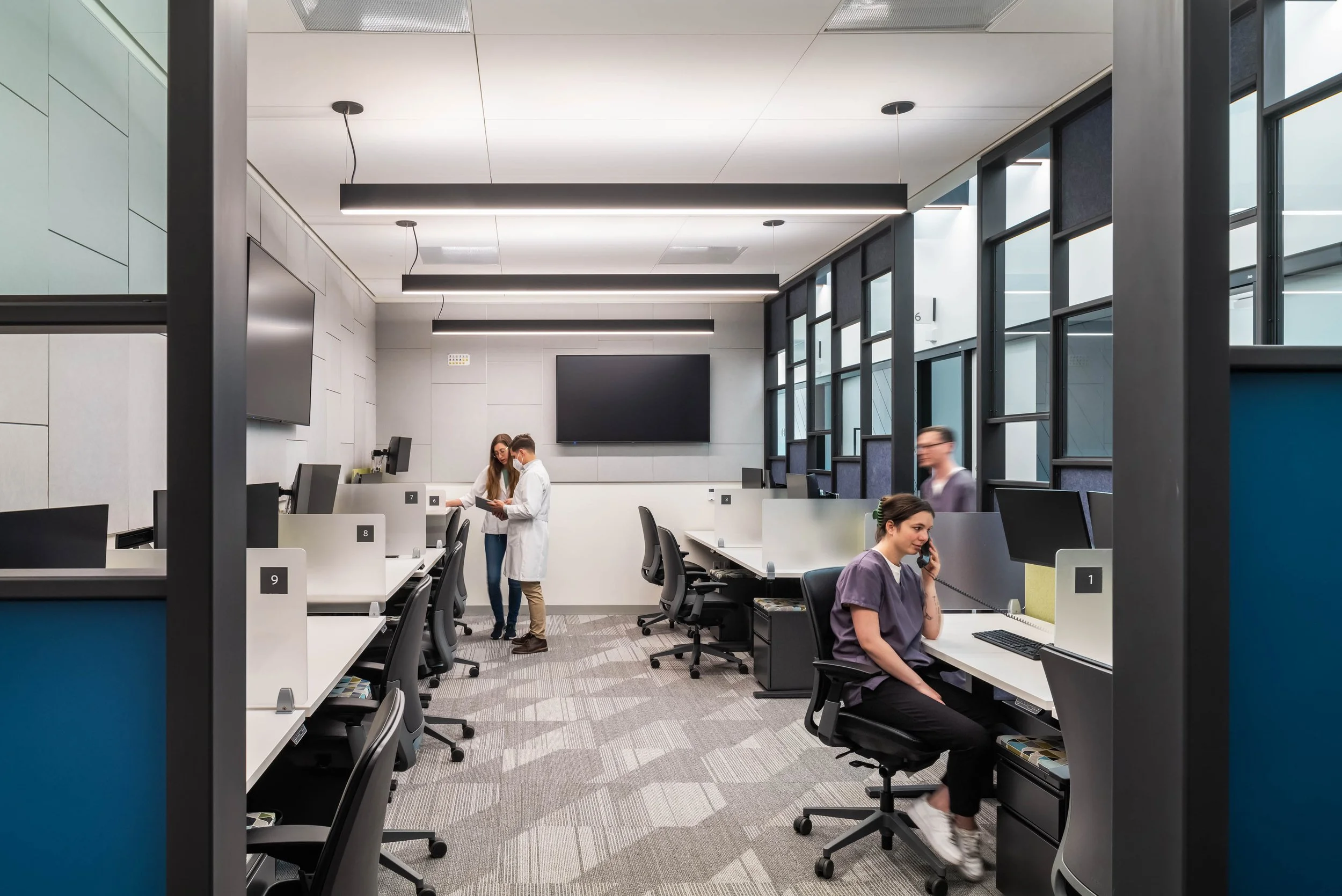 Cedars Hillhurst MOB_Interior_Office Desks 1.jpg