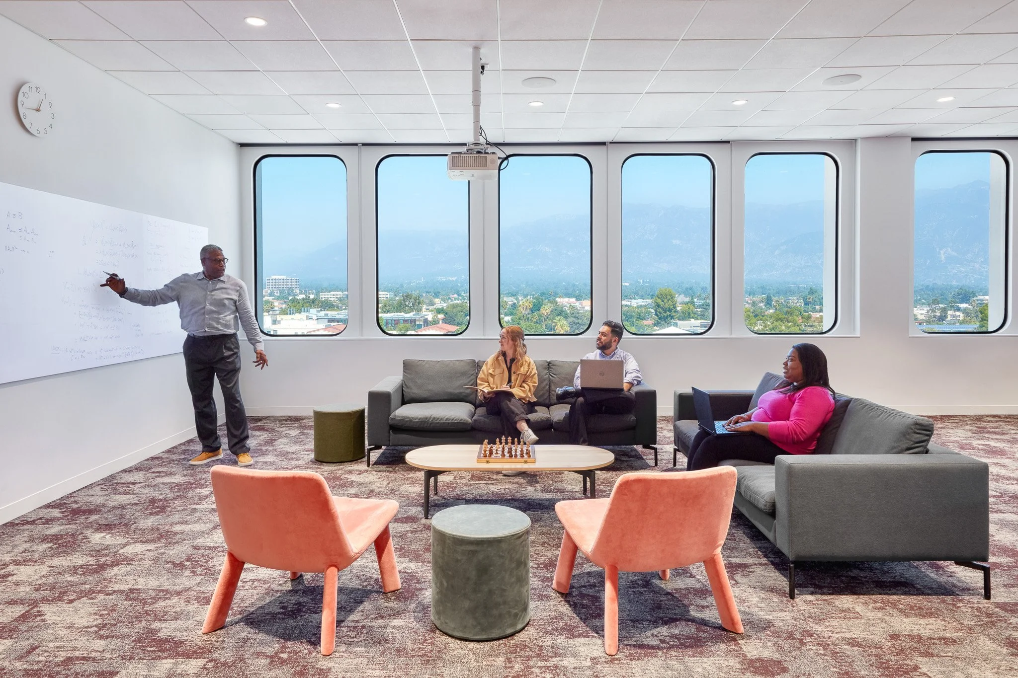 Caltech 8th floor AIM_ Interior_Learning Space 1.jpg