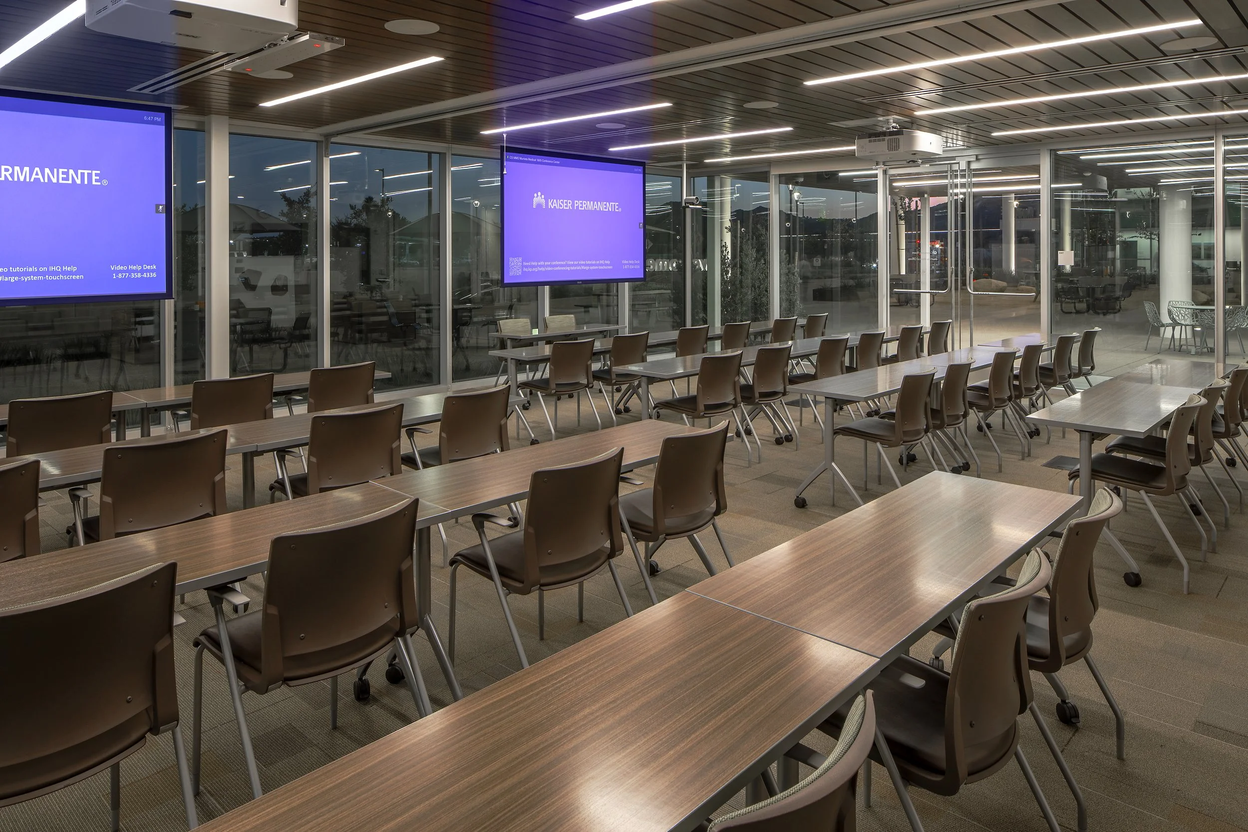Kaiser Murrieta MOB_Interior_Presentation Room 1.jpg