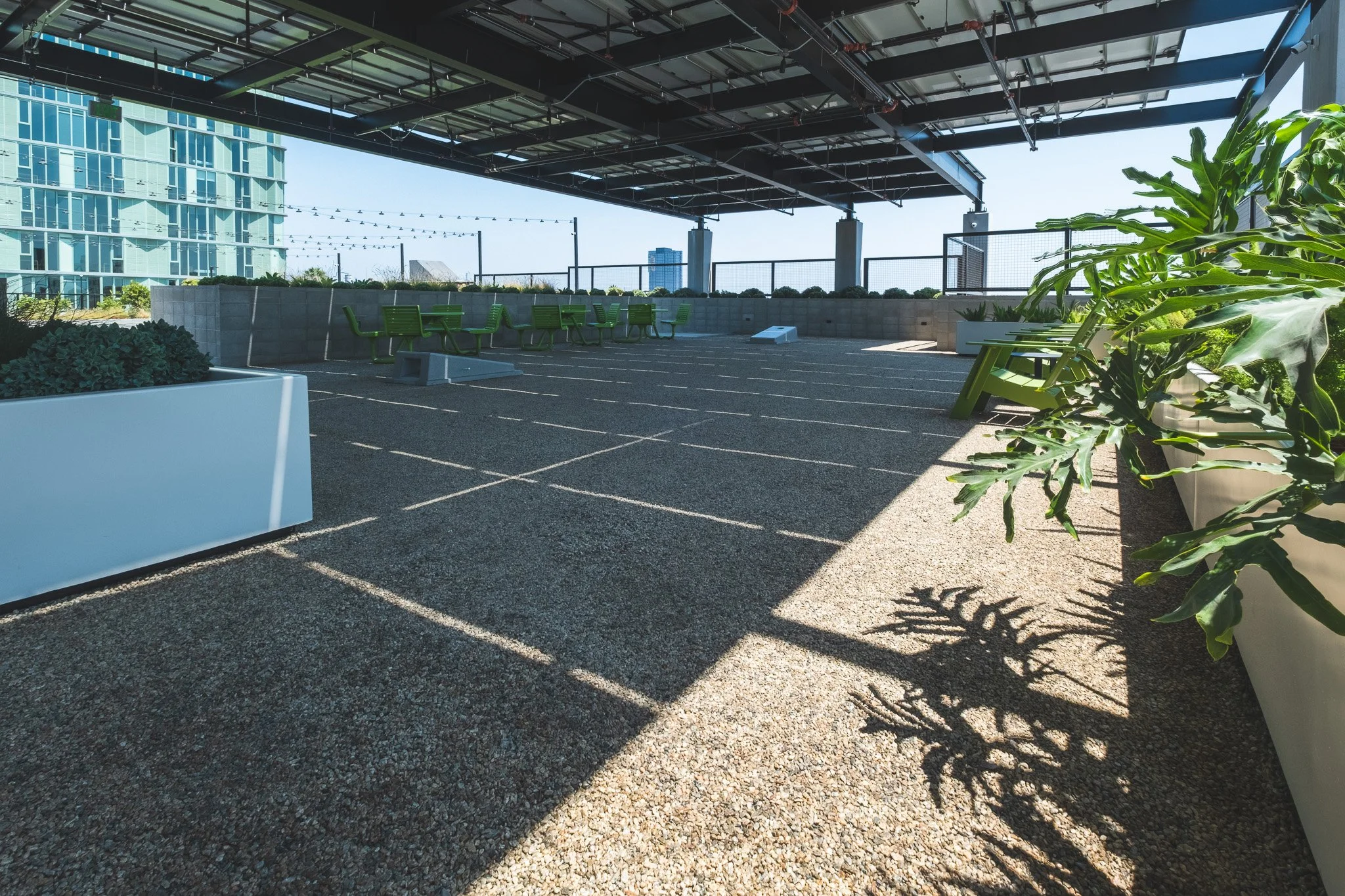 600 San Pedro_Exterior_Rooftop Seating 5.jpg