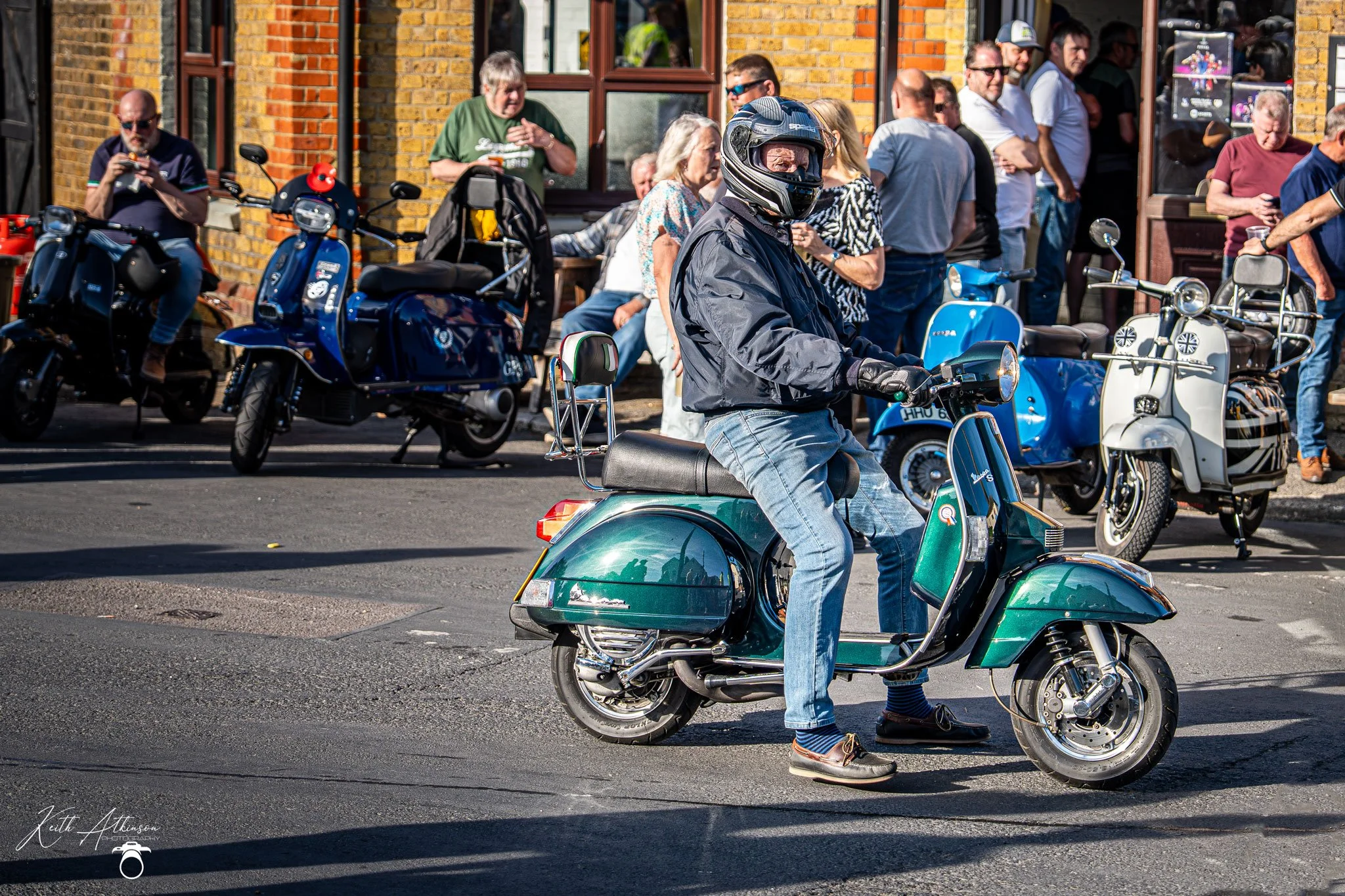 Six Bells pub meet 2026