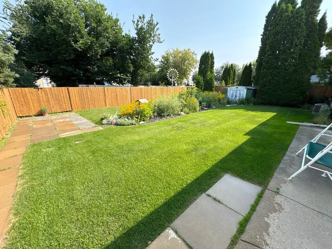 🍂 Only a few weeks left to take advantage of our Fall Discount!
Lock in your 2026 services now and save big before the season ends.
📞 Call or message us today to book!
#Spring2026 #FallDiscount #LocalYXE