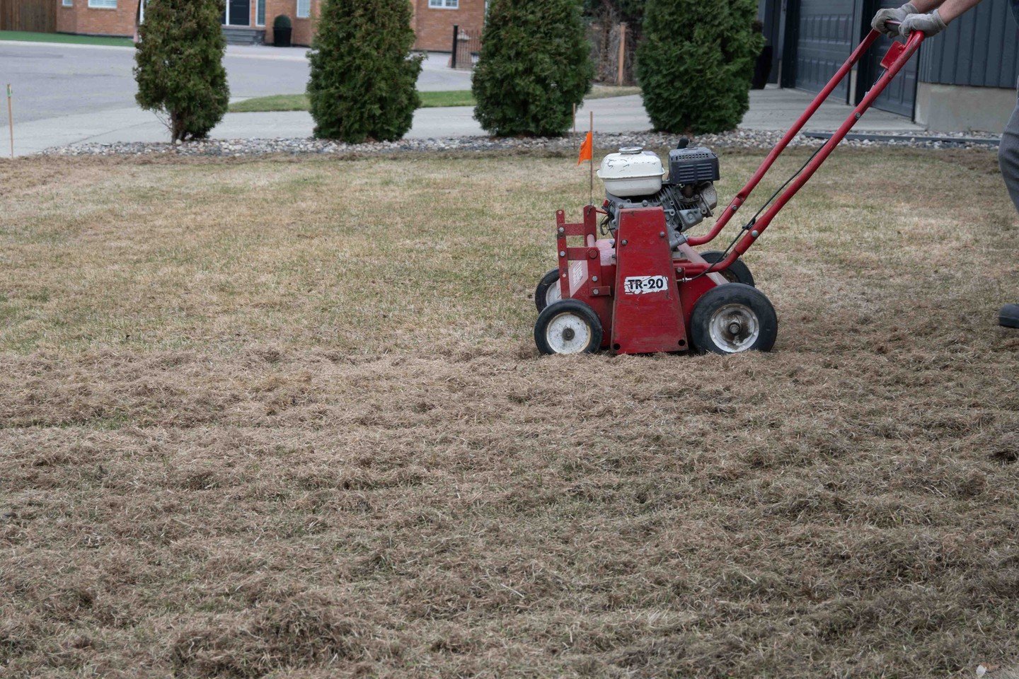 👀 Did you hear? Power raking is part of our Fall Savings! Lock in your 2026 service now &mdash; deals this good don&rsquo;t last long!
#Spring2026 #LocalYXE #FallSavings