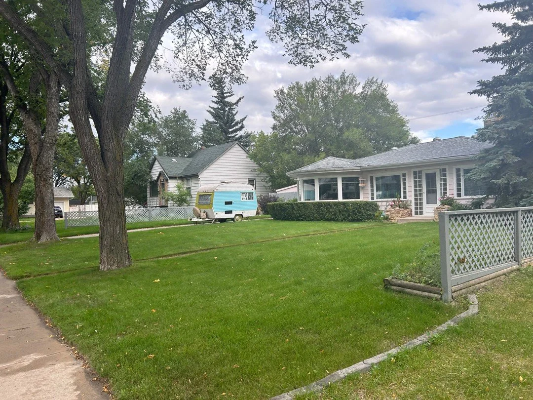 Spring Savings won&rsquo;t last forever 🌸
Just over a month left&mdash;book today!

#LocalYXE #SpringSavings