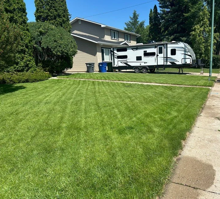 🚨 ONE WEEK LEFT! 🚨

You heard us&mdash;there&rsquo;s only one week left to take advantage of our Spring Savings Deal.

Call today to get the best prices of the season!

#LocalYXE #SpringSavings #GreenerGrass