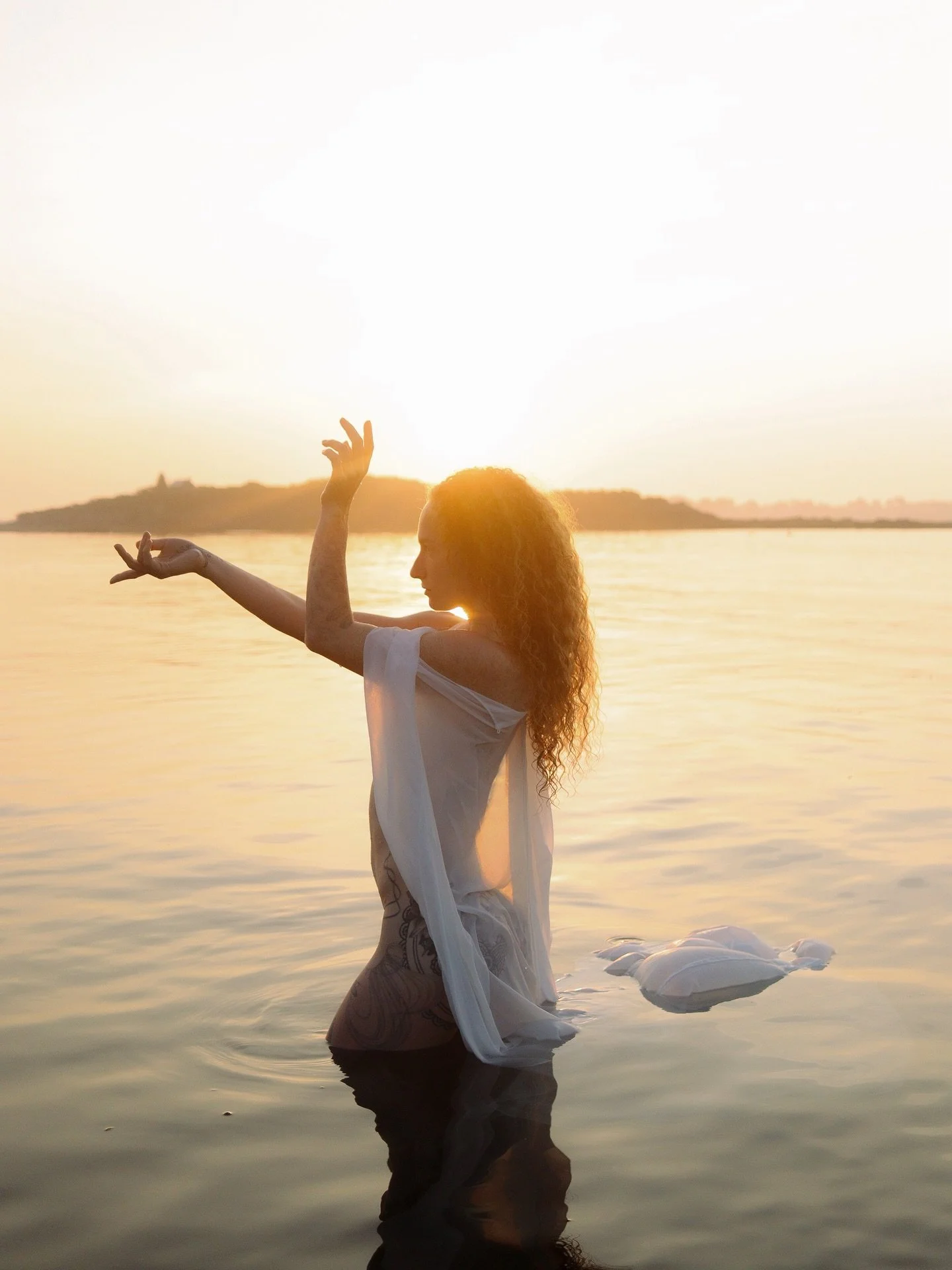 who knew that every shoreline is both the departure and the arrival ? in the brine soaked amber light of nostalgia, forever moving toward itself in circles wide as grief and memory. here is where you began, yet again.
.
.
big thank you&rsquo;s to @je