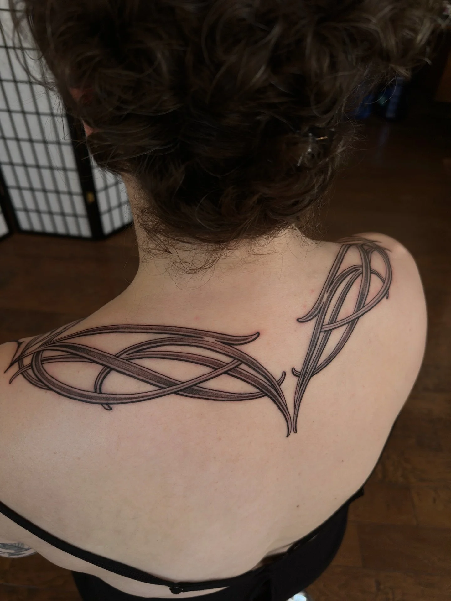 still beaming from this project; hannah came to me wanting a galadriel&rsquo;s crown inspired neck wrap. after a lot of tailoring and hand-drawing we landed on this flow. thank you soooo much for this opportunity, so stoked on the end result. 
.
.
.
