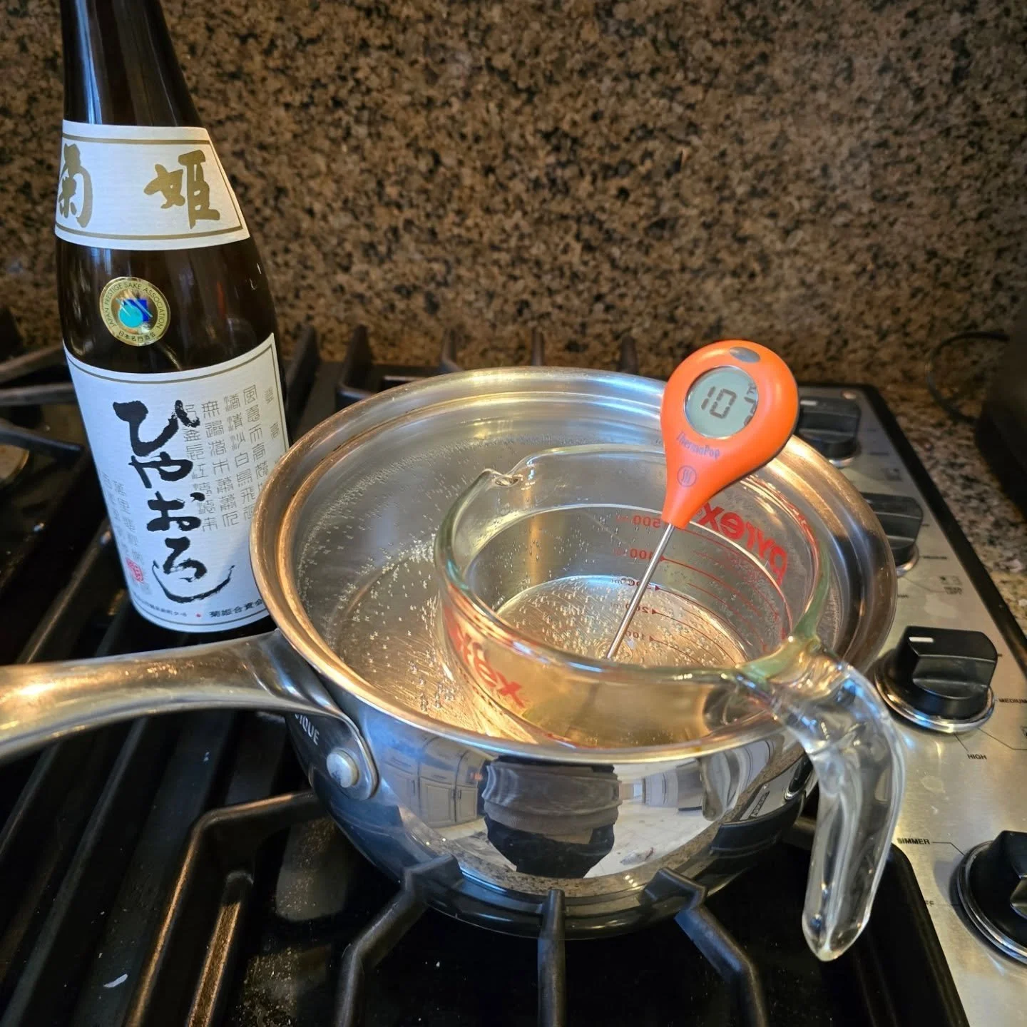 Happy Thanksgiving! Had to make some quick and easy at-home kanzake to match the snowy weather.

This @kikuhime_official Hiyaoroshi is the perfect option. Rich and powerful yet clean and drinkable, it's comforting yet complex. Incredibly comforting, 