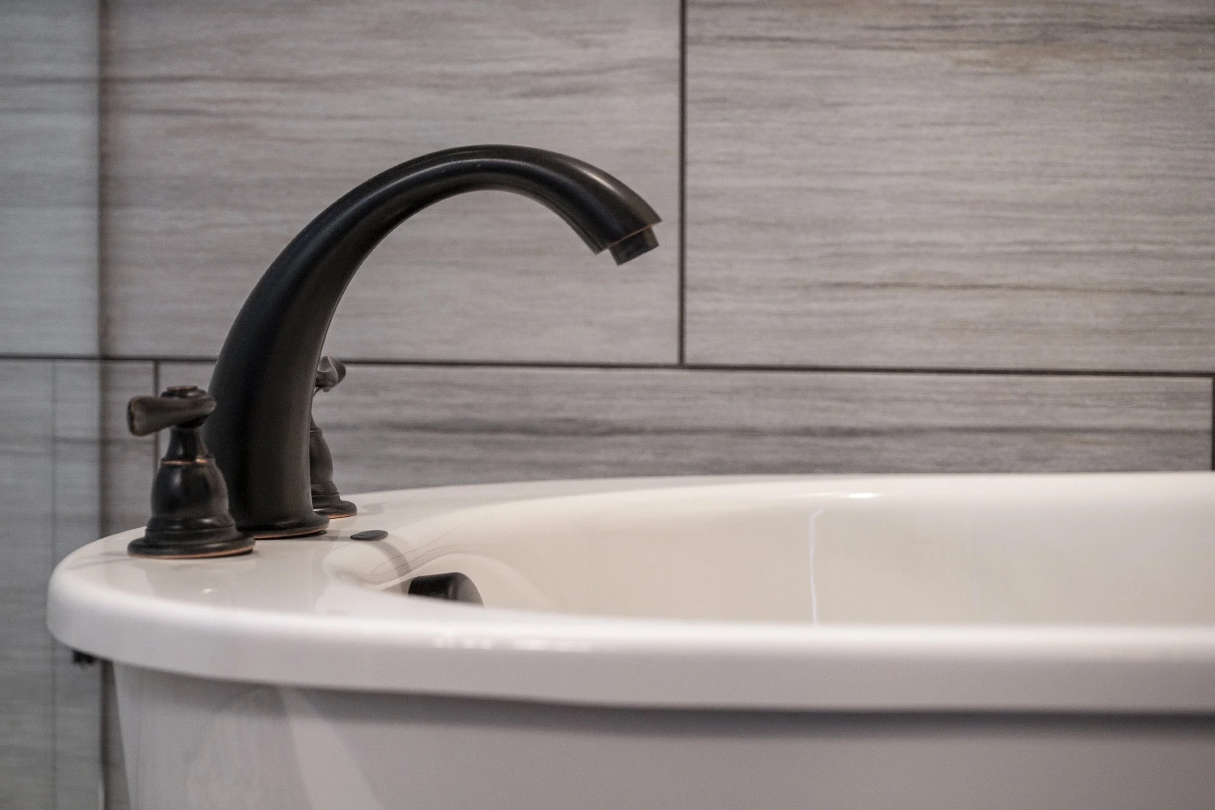 Close-up of bathtub in the 2nd master bathroom of Rocky Heart Hideaway chalet in Grand Lake, CO.