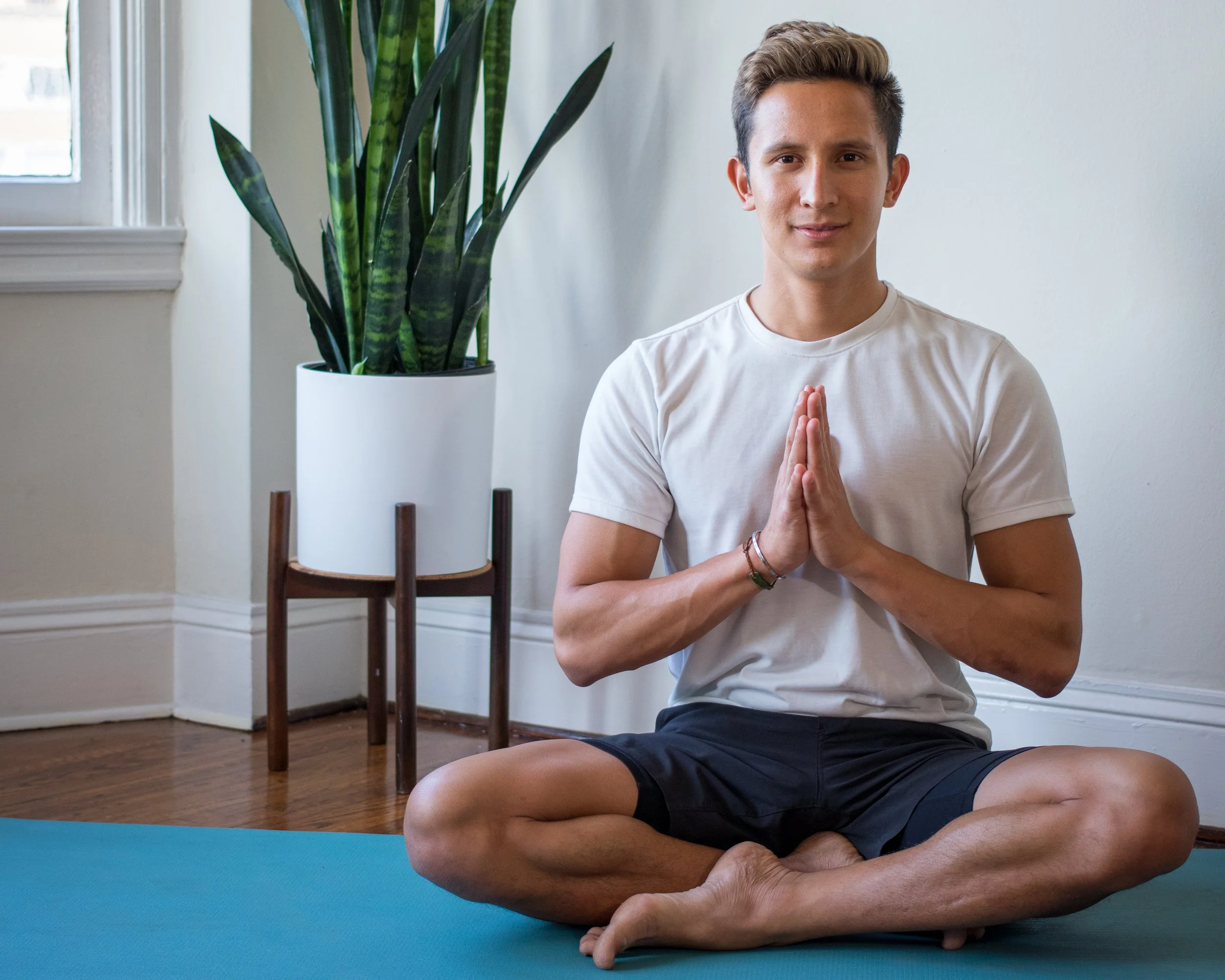 Yoga Eat Connect