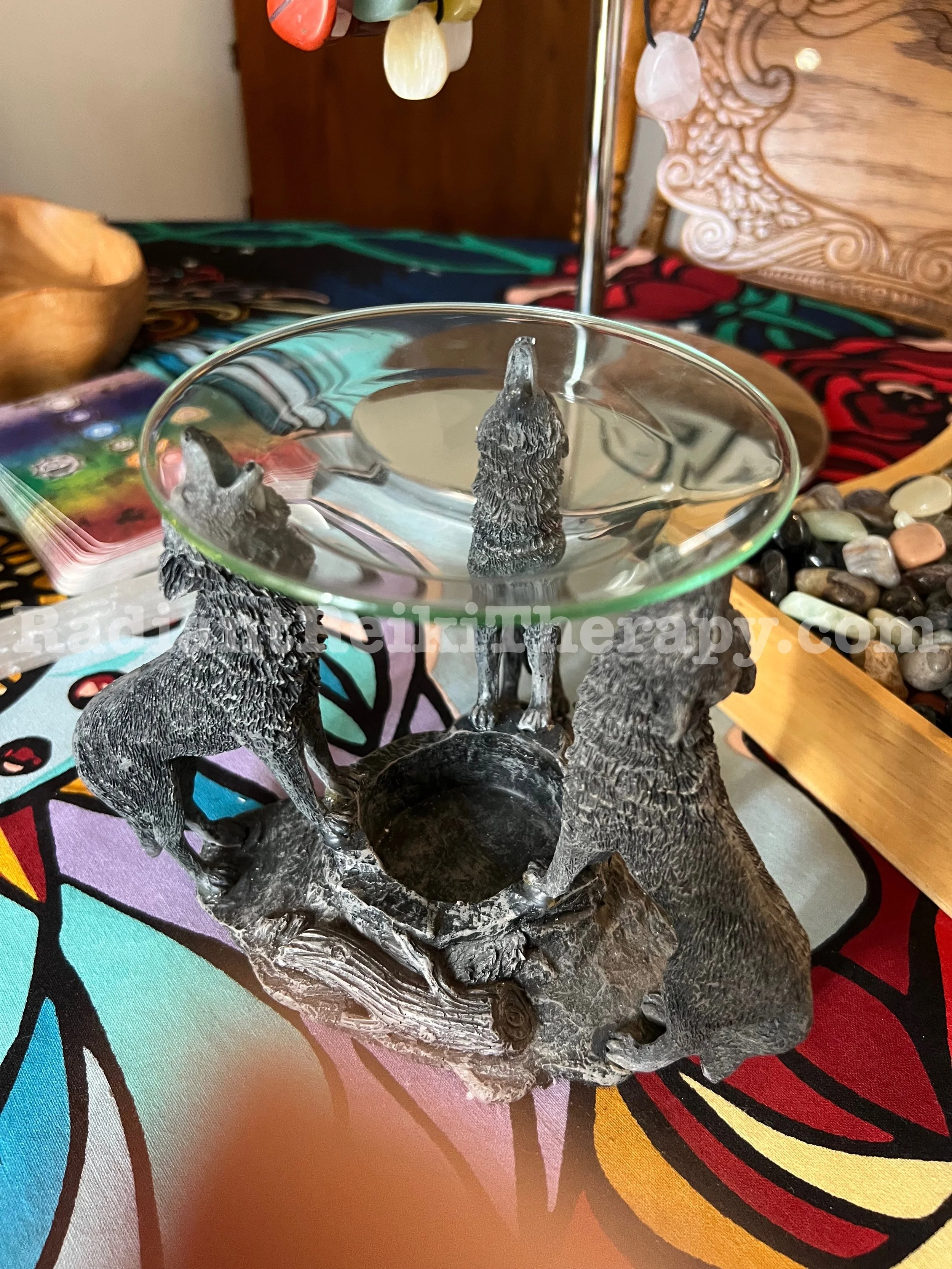 Howling Wolves Essential Oil Burner