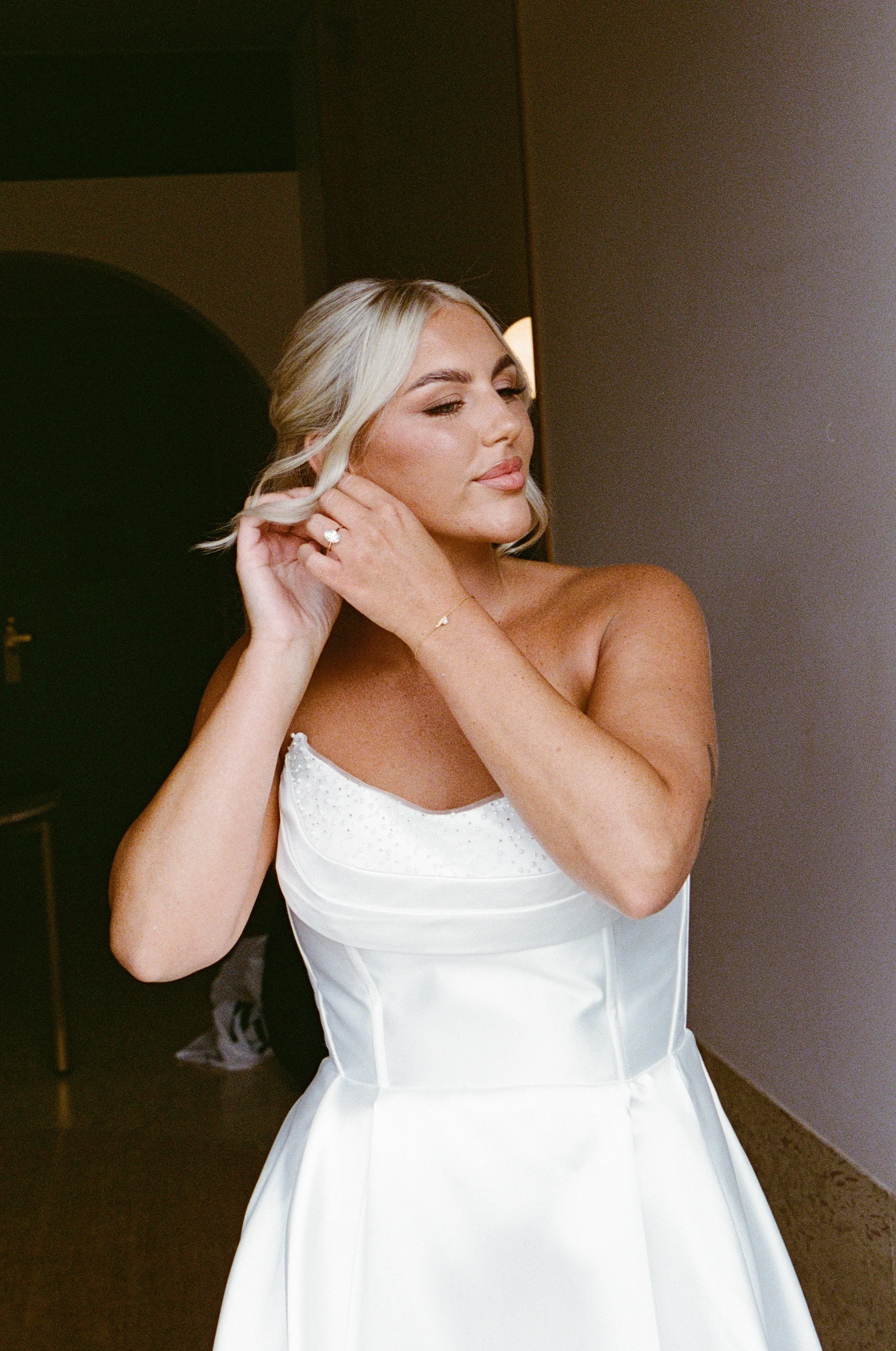 CREATEDBYG_CHLOE & TEAGAN_FILM_GETTING READY-53.jpg