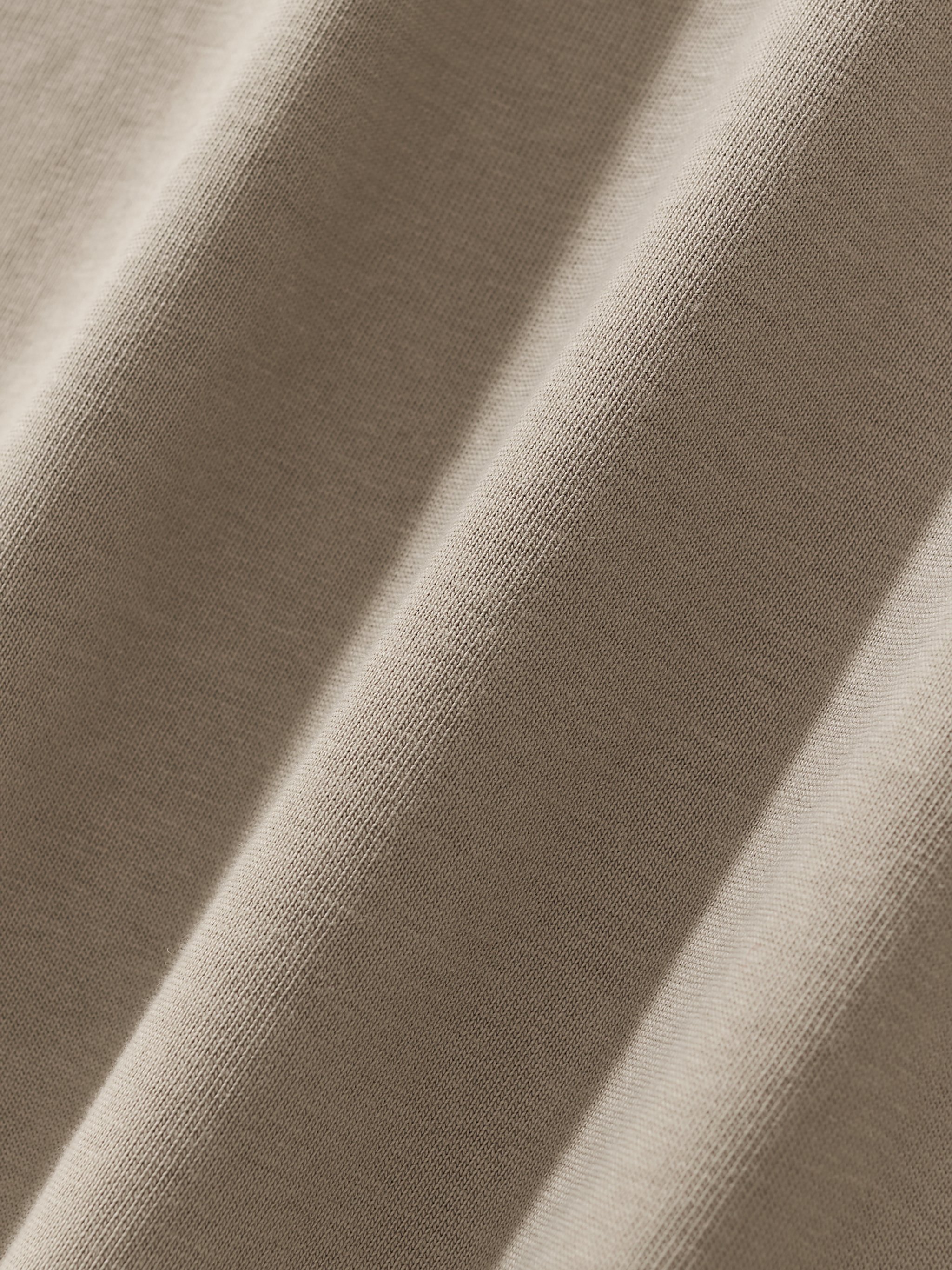 squarespace-upload-temp-2025-03-31-01a1be3c-1c6b-415e-b40c-8a6b1d35d7a52979270865857553910.jpg