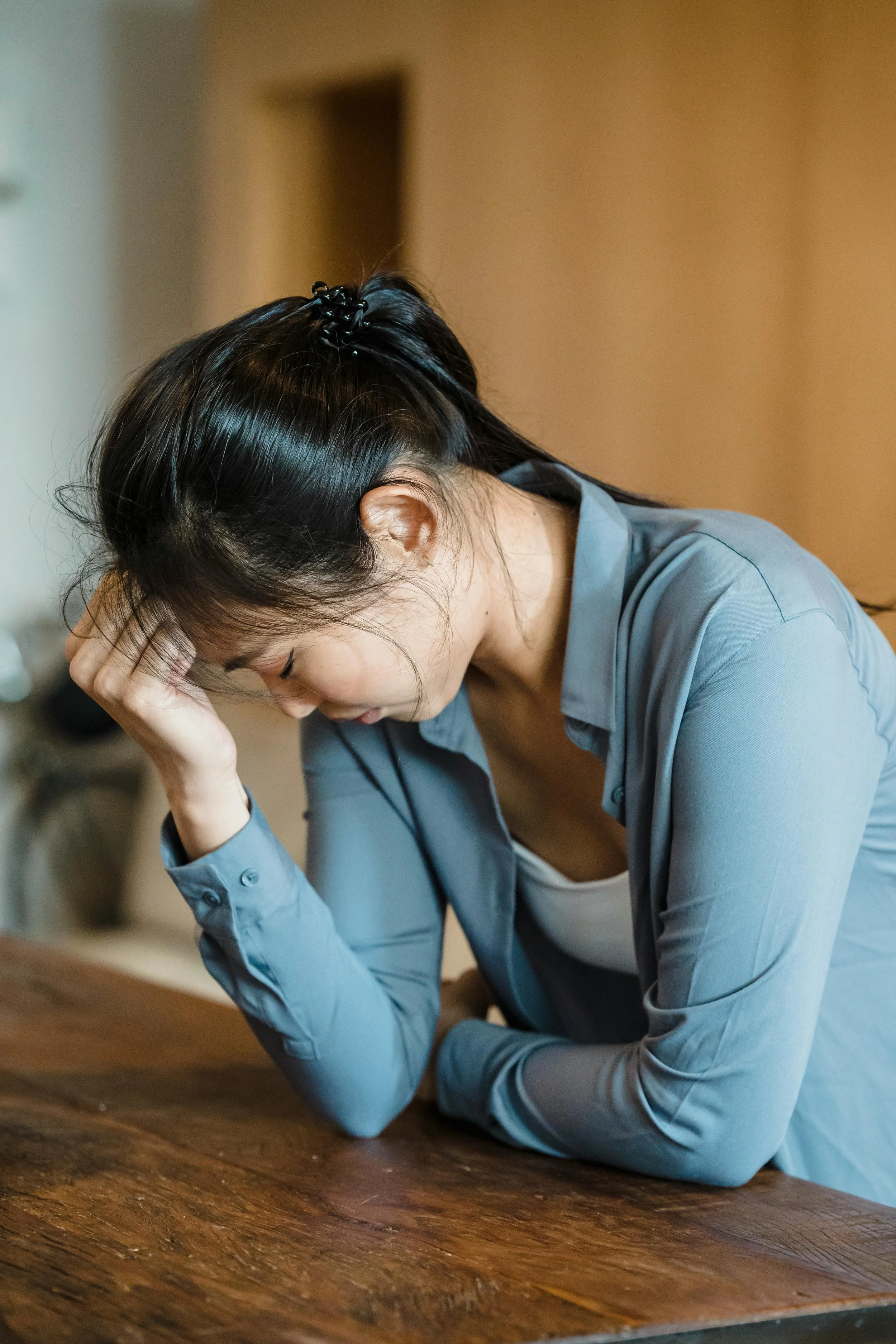 Why Do I Shut Down During Conflict? Understanding Emotional Withdrawal