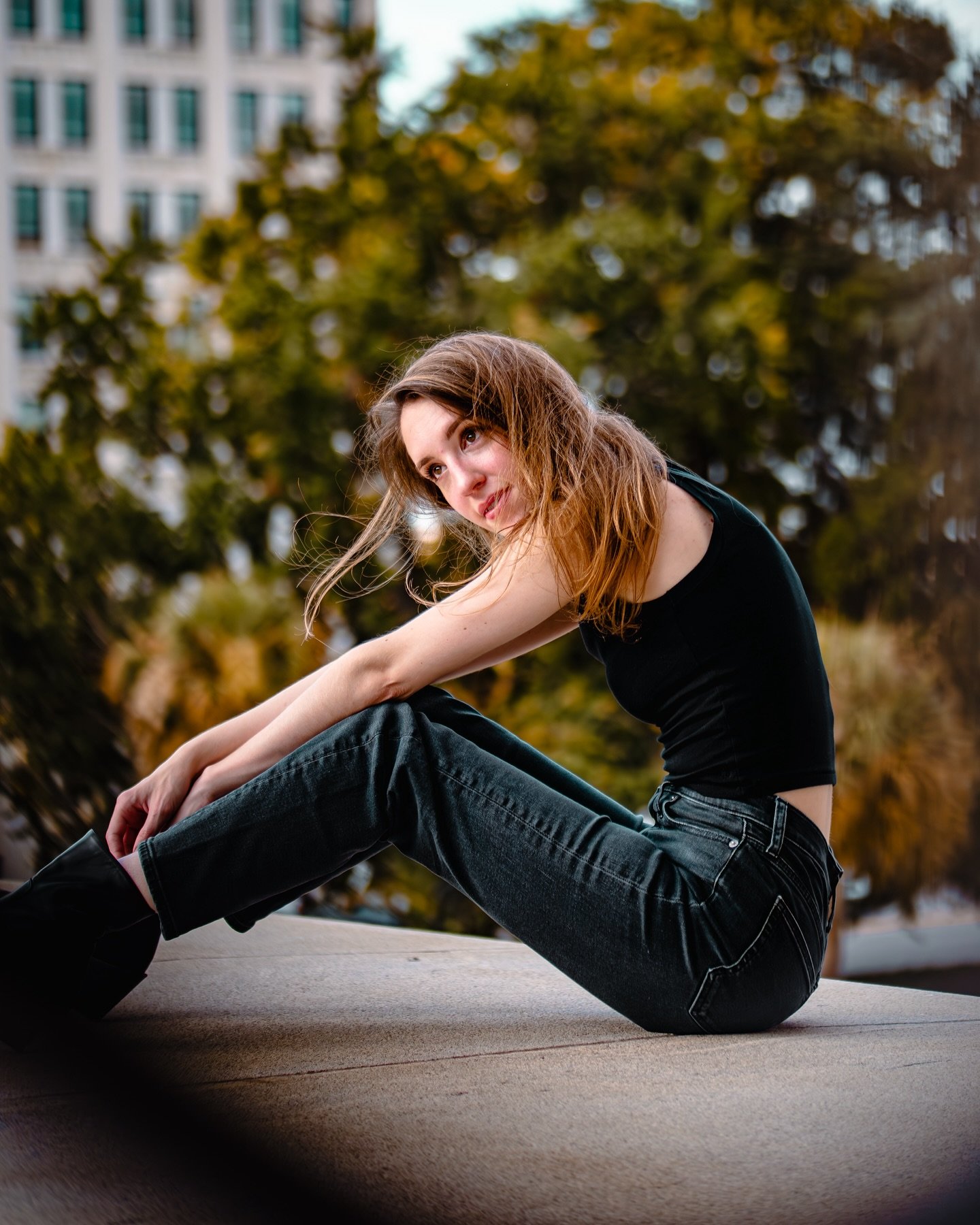 Something ethereal for you🌛

With @ameliaquint_ 

#editorialphotographer #portraitphotoshoot #portraitmood #urbanportrait #urbanportraitphotography #cityportrait #columbiascphotographer
