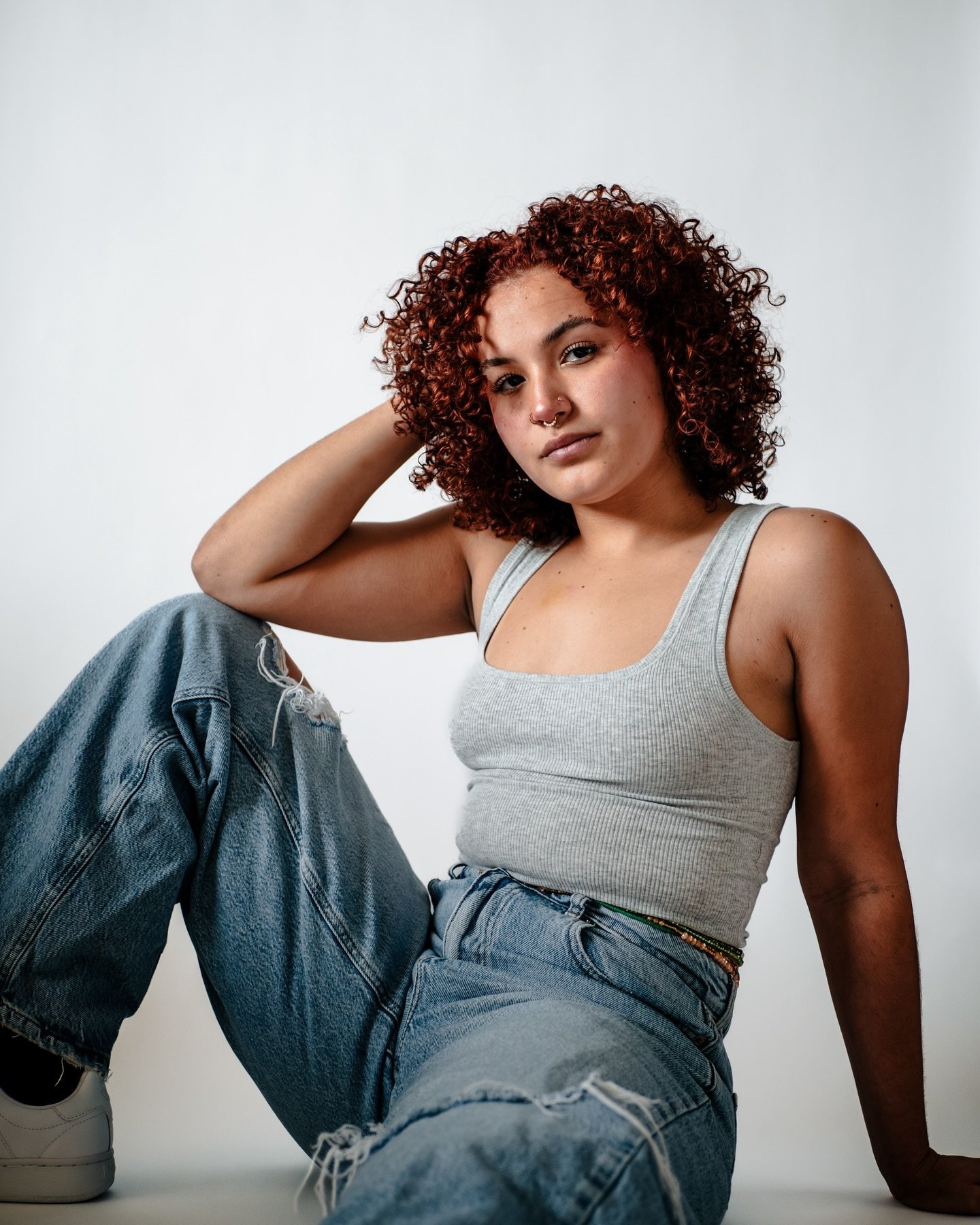 Studio portraits with @btiw.mg to kick off the new year ✨

#studioportraits #studiophotographer #studioportraitphotography #portraitmoods #modelportrait