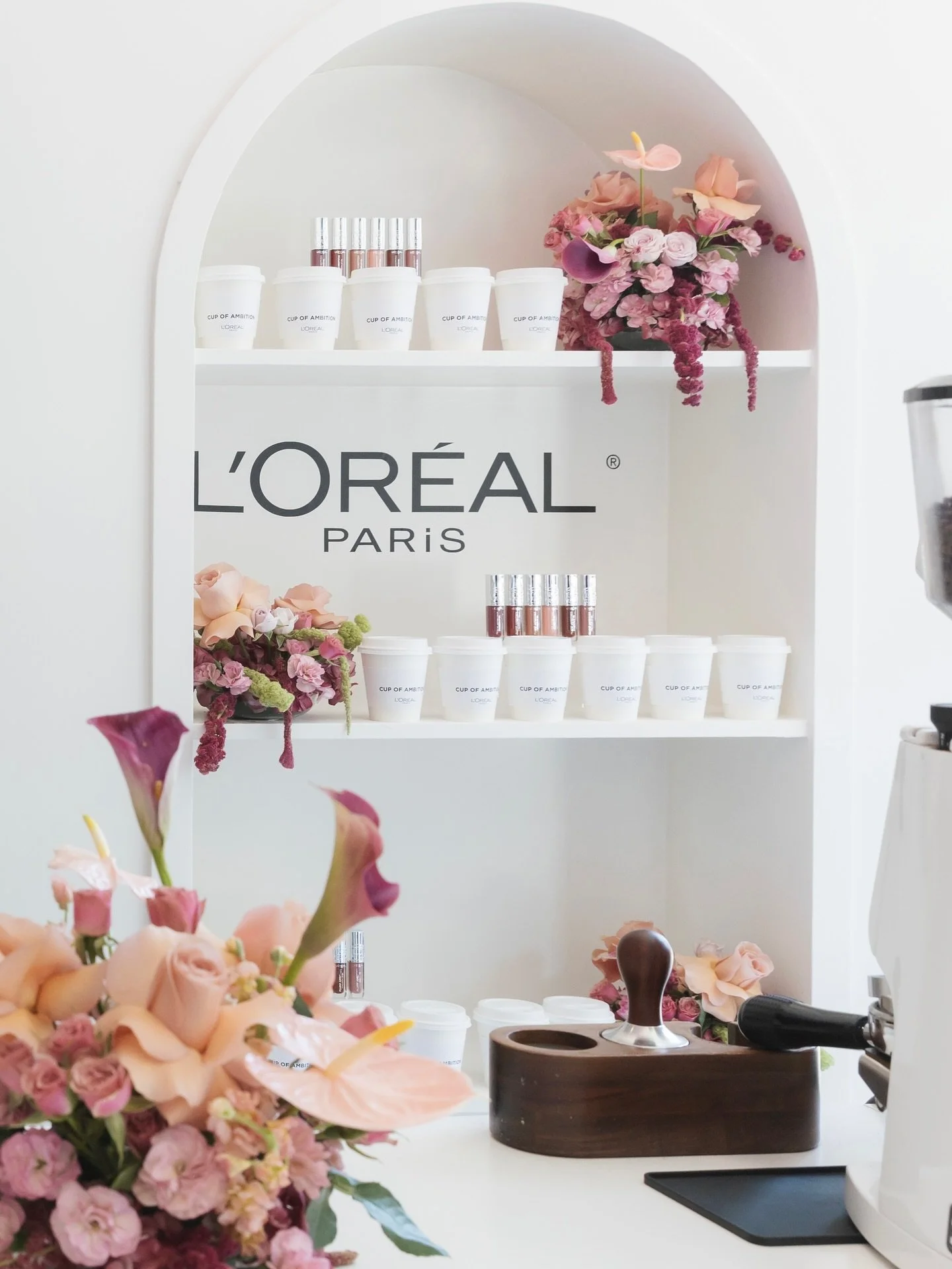 It&rsquo;s national coffee day and we&rsquo;re throwing it back to the ultimate Ambition Caf&eacute; with @lorealparis + @thekitca ☕️