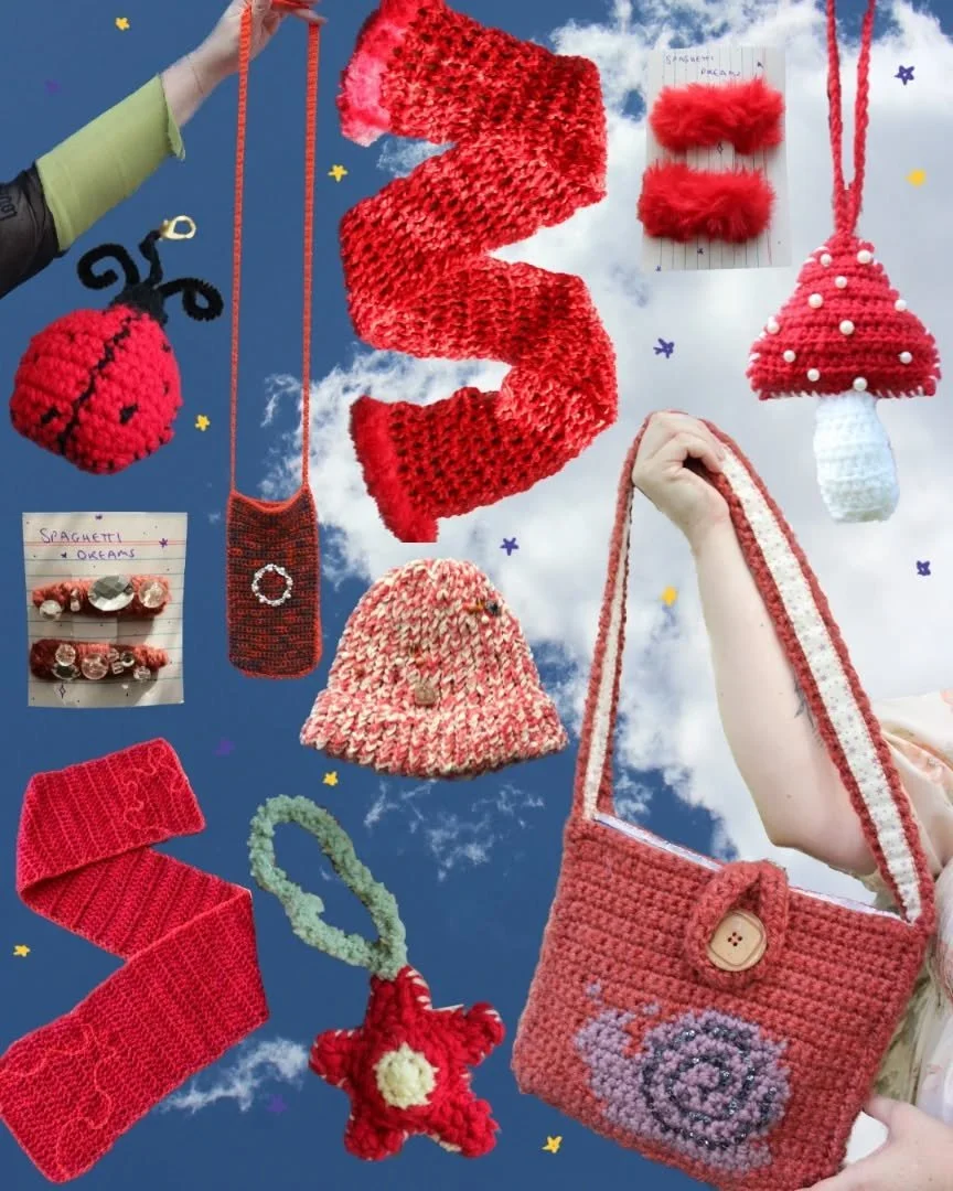 ♡ Hello there ♡
As you can see, I've recently learnt how to make the background of pictures transparent so I can make collages!! Fun!!
Now I'm obsessed with making little collages of my crochet projects~~
Here's a collection of my redish crochet crea