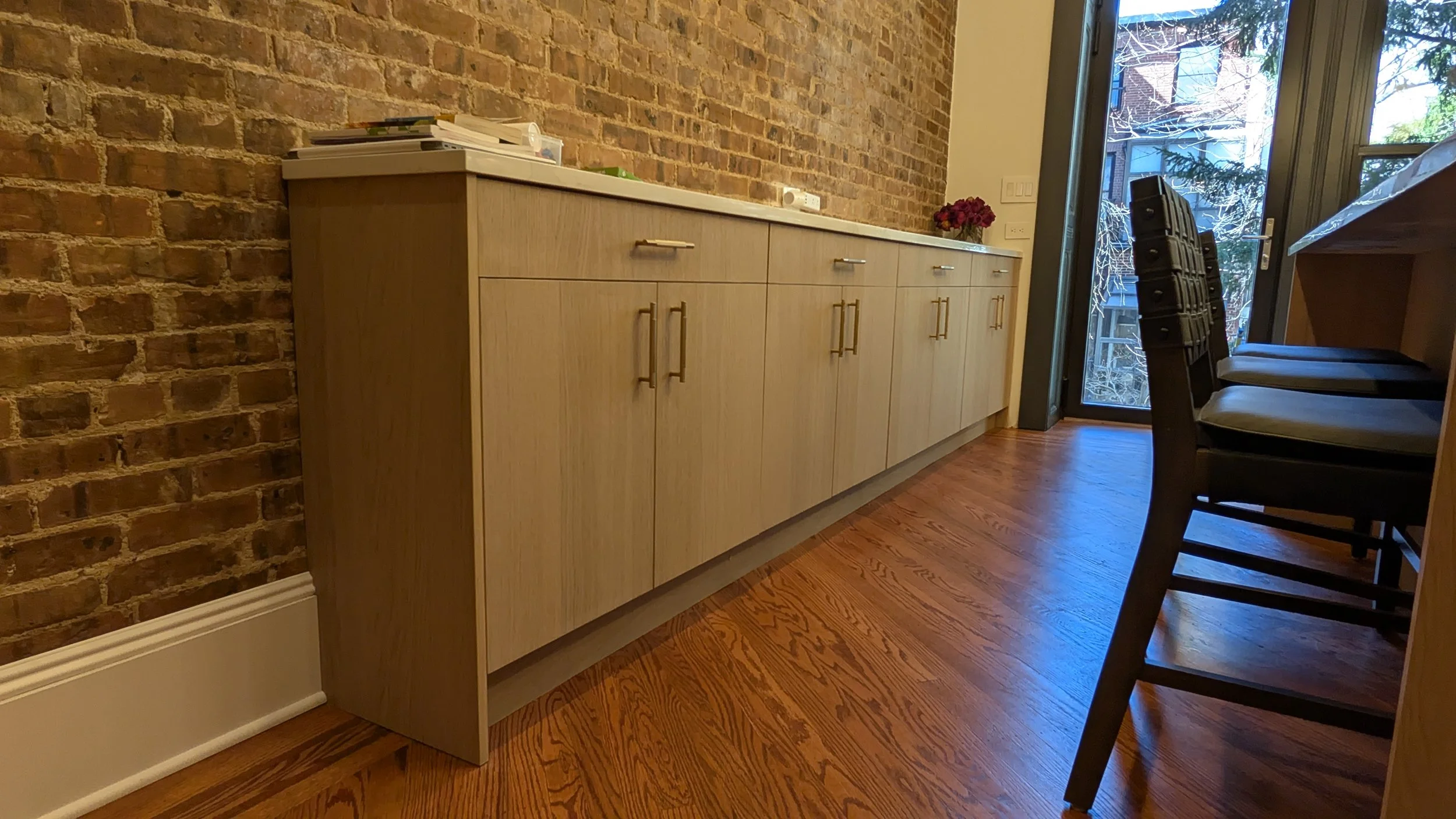 Shinnoki_Oak_Base_Cabinet_Storage.jpg