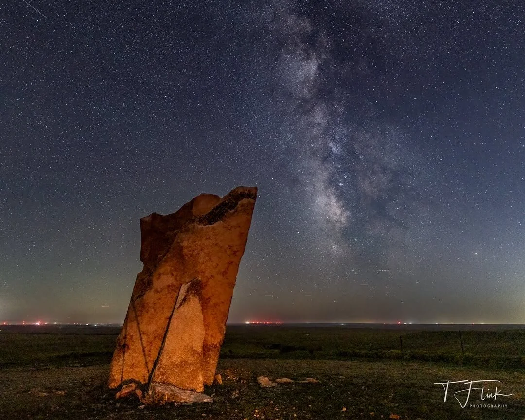 The long, rough dirt road to Teter Rock in the middle of Kansas for sunset and the Milky Way was worth the effort and did not disappoint. A 360 degree unobstructed view of the horizon across rolling hills and grasslands with coyotes howling in the di