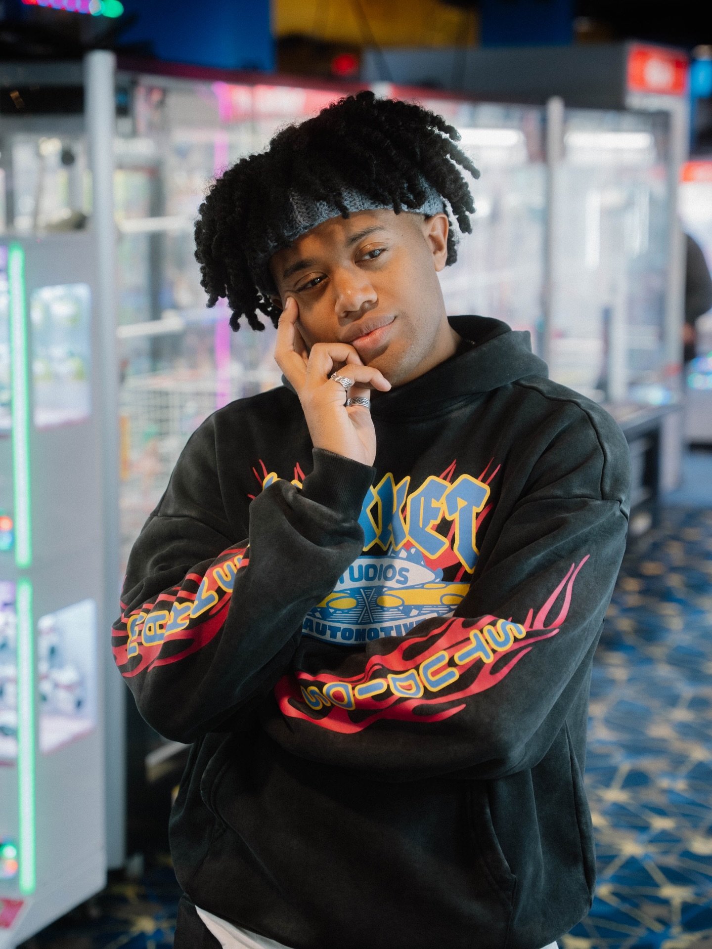 On Cloud Nine because my final EP in the &ldquo;sometimes i..&rdquo; trilogy, &ldquo;sometimes i fall&hellip;&rdquo; is now yours to enjoy. This project follows the journey of falling in love. From initial attraction, to digging deeper, to learning t